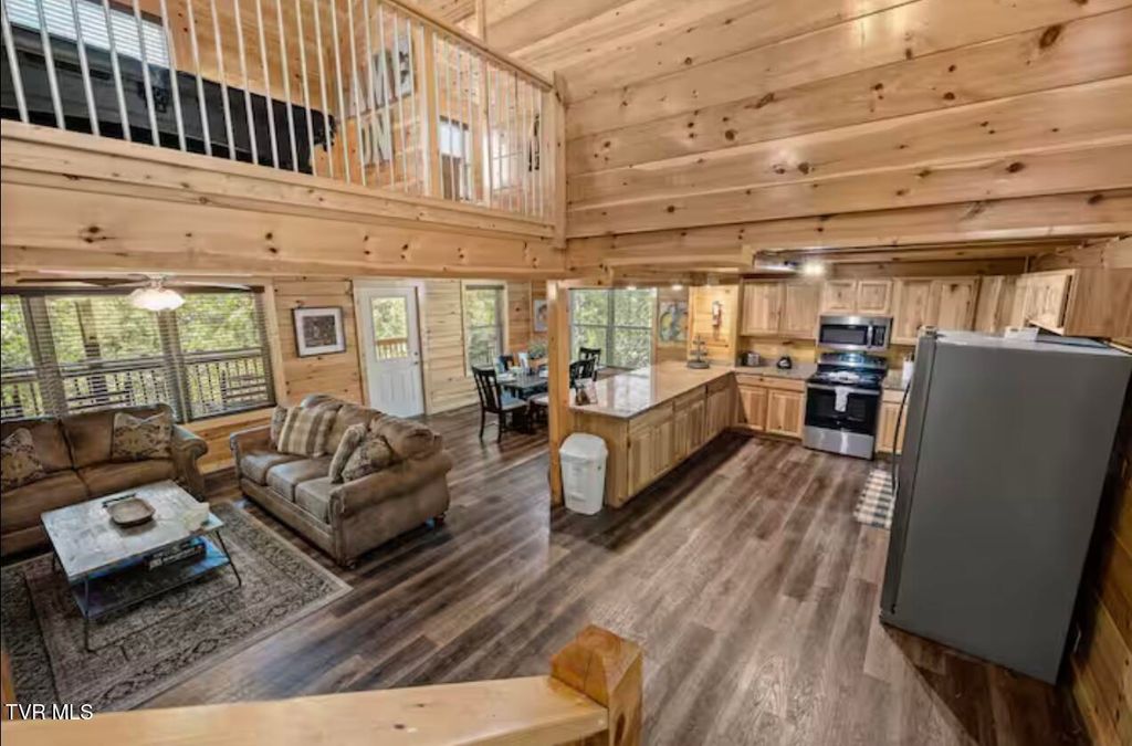 Photo of 3204 Choctaw Hill Way, Pigeon Forge, TN 37863 (MLS # 9991678)