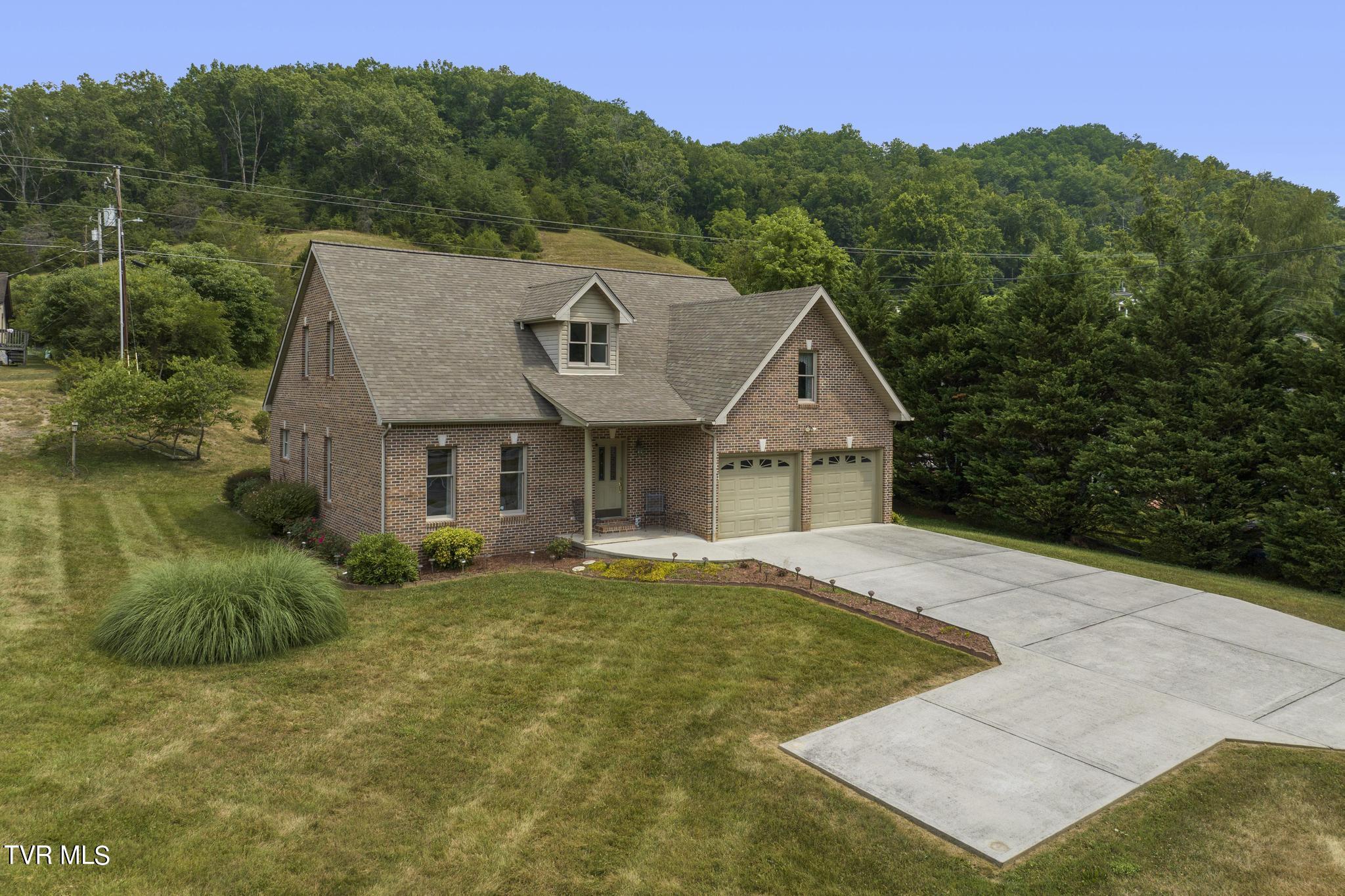 44745 Veterans Memorial Highway, Pennington Gap, Virginia image 2