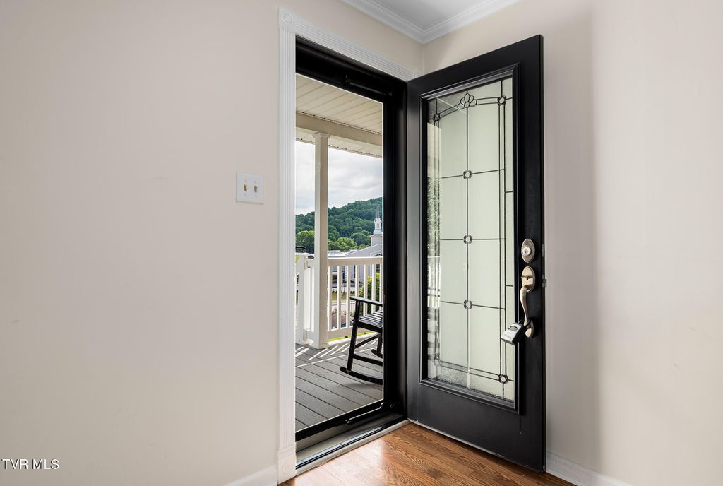 Photo of 1701 Highpoint Avenue, Kingsport, TN 37665 (MLS # 9995398)