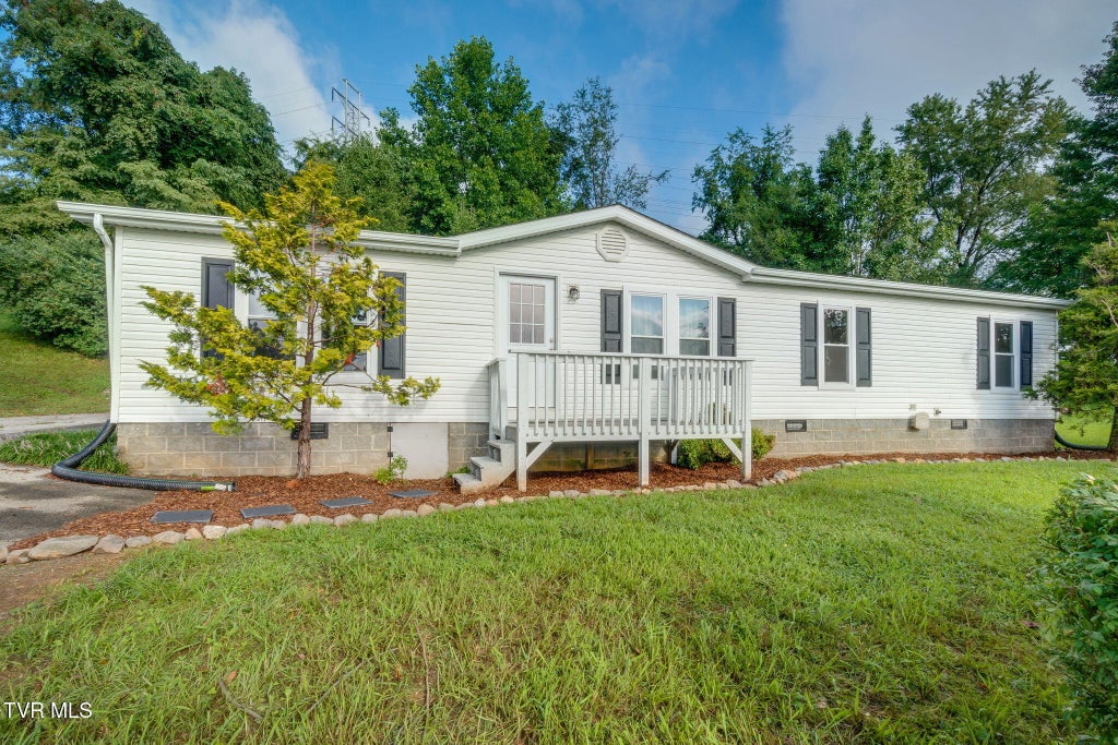 Photo of 14181 Middle Pointe Court, Abingdon, VA 24210 (MLS # 9999827)