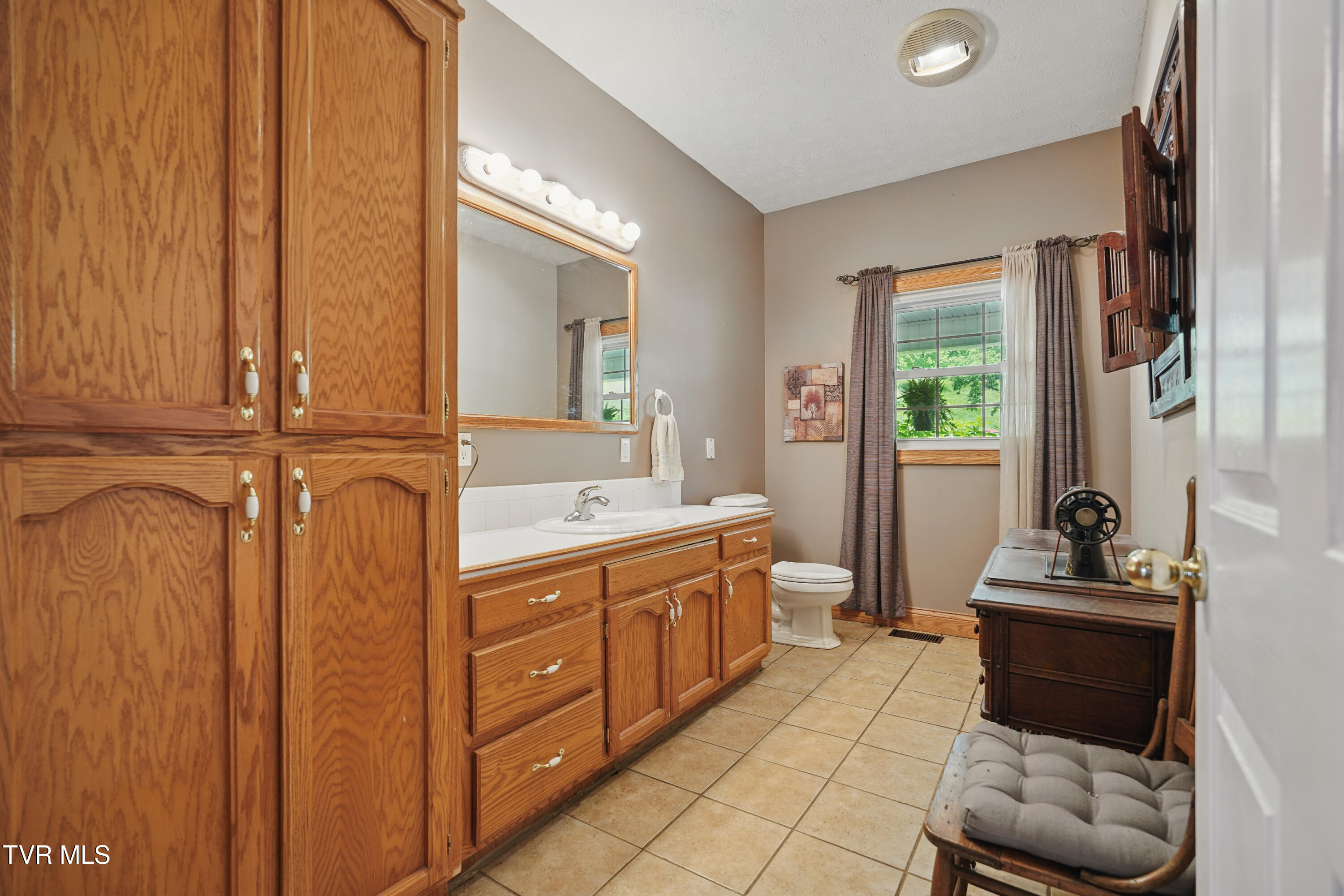 4296 Bloomingdale Road, Kingsport, Tennessee image 29