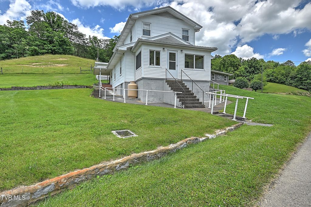 Photo of 289 Hilton Road, Gate City, VA 24251 (MLS # 9979269)