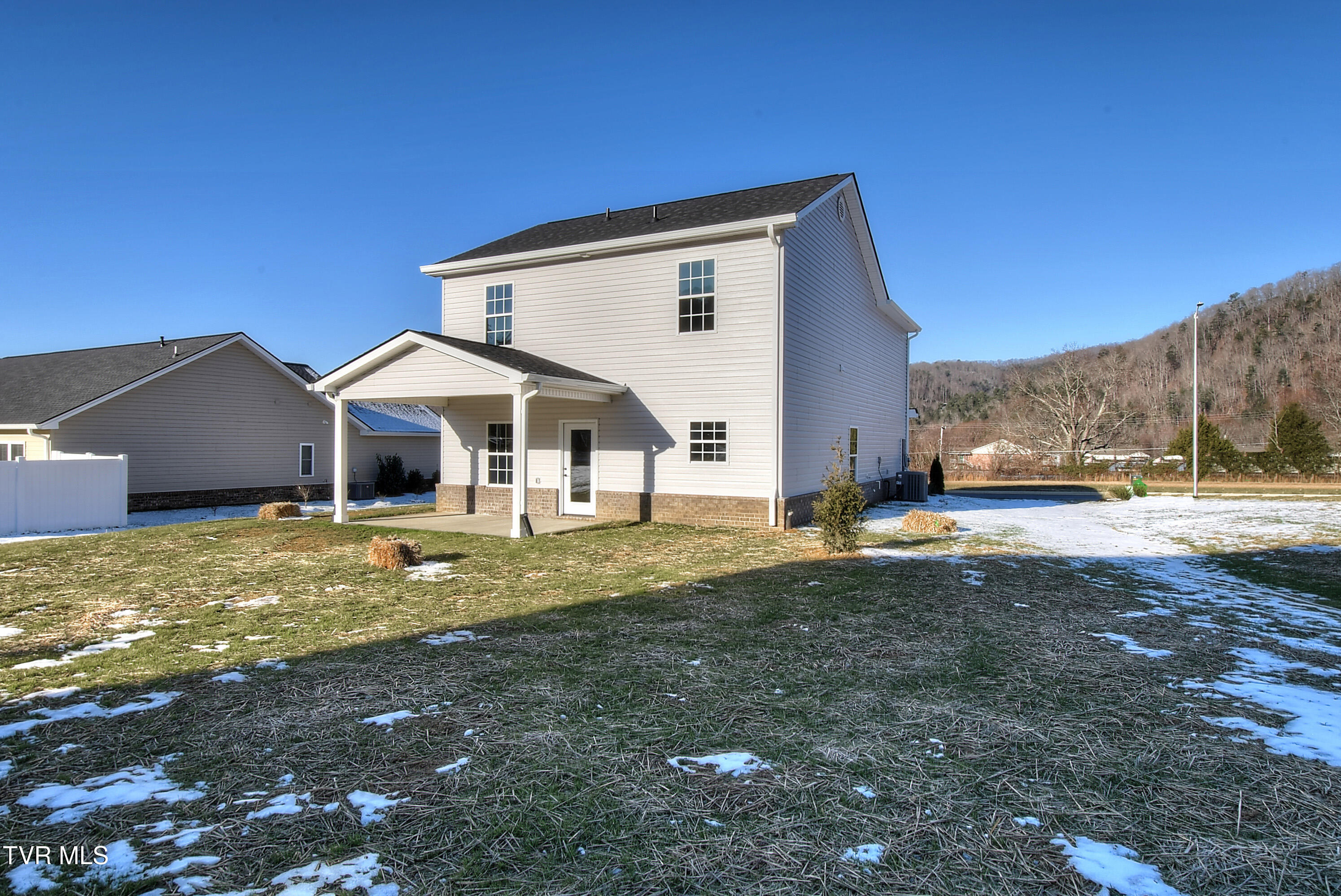 134 Ervin Loop, Erwin, Tennessee image 37