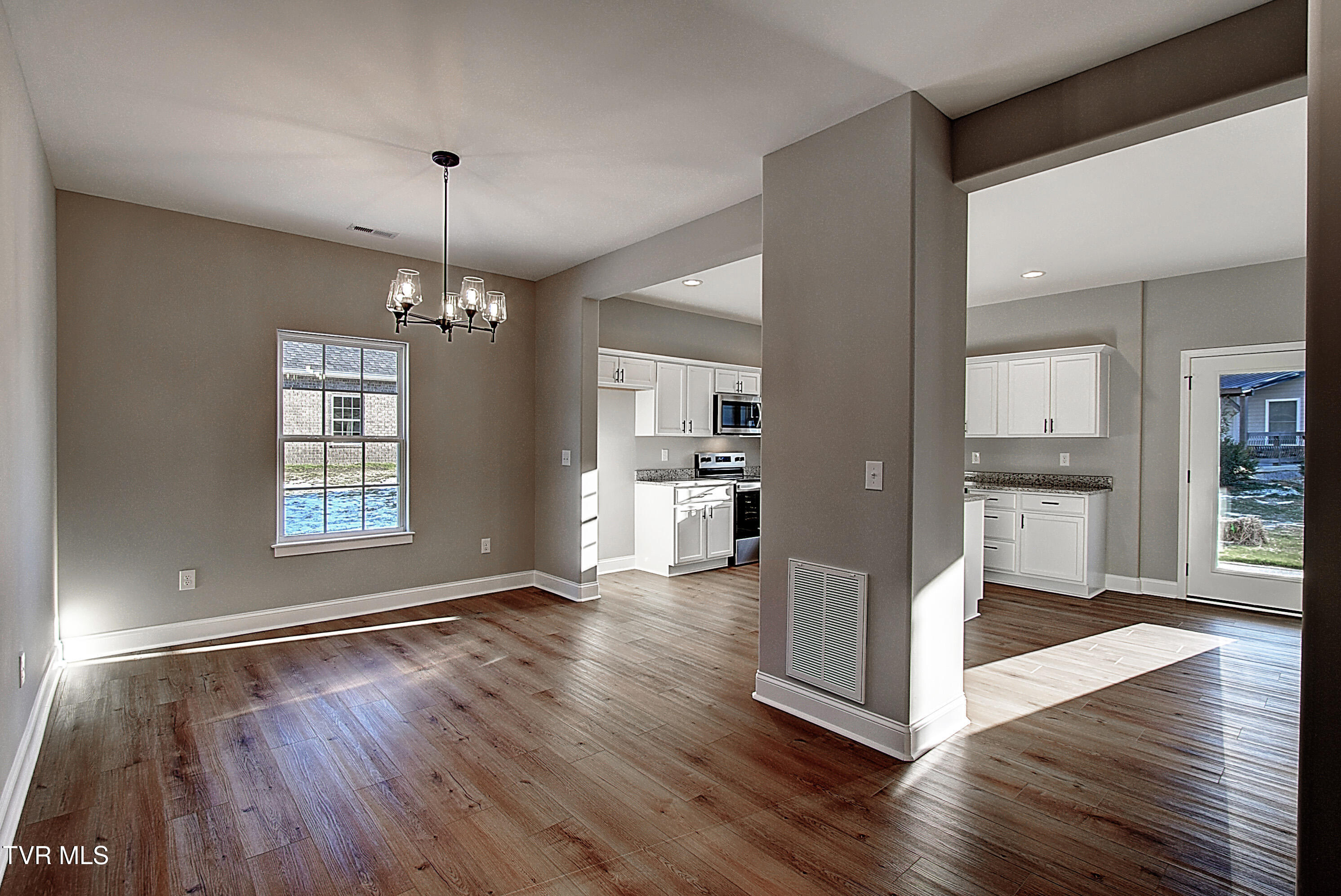 134 Ervin Loop, Erwin, Tennessee image 12