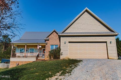 Photo of 948 Chestnut Grove Road, Dandridge, TN 37725 (MLS # 9990166)