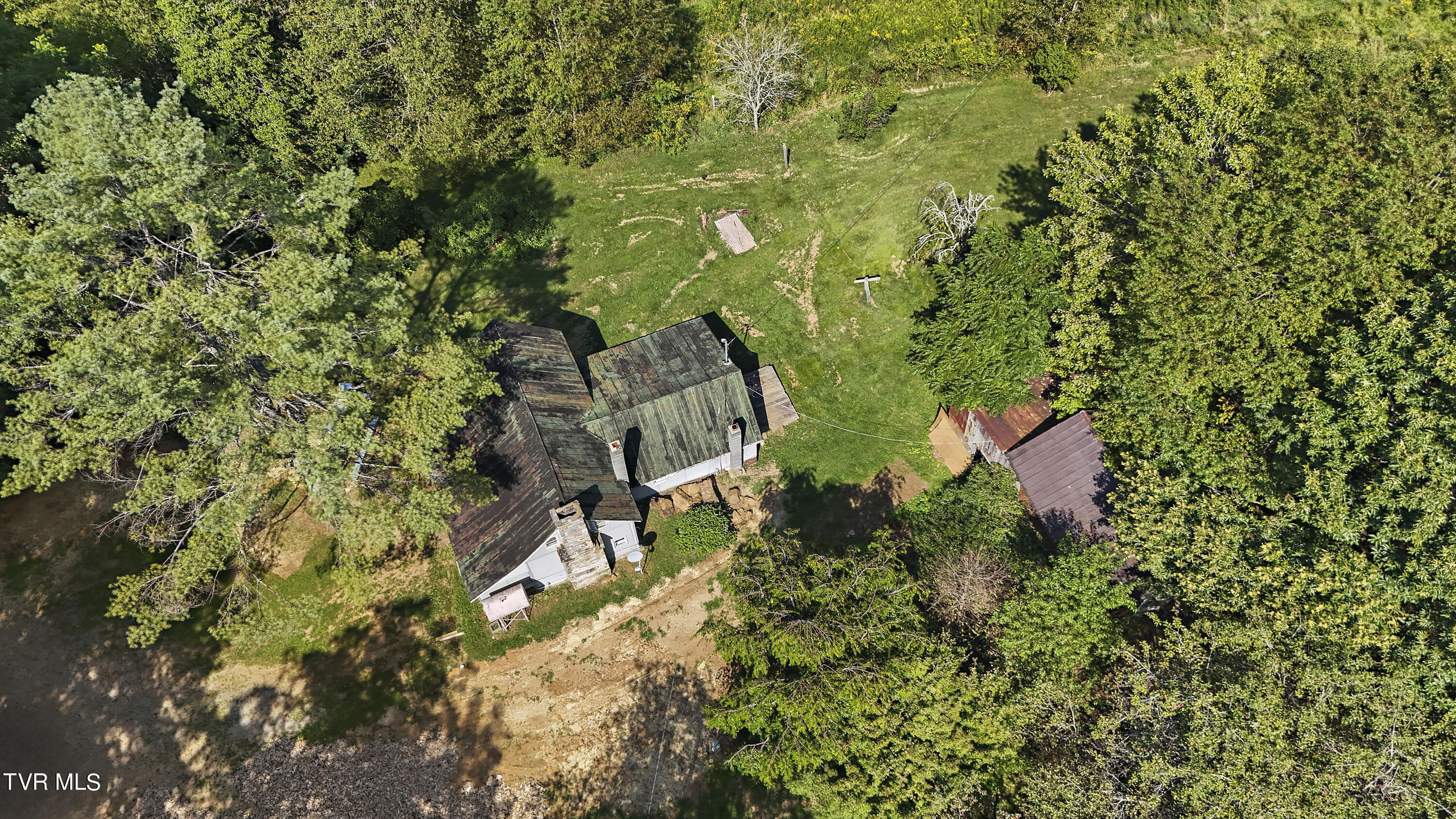 1802 Winchester Road Rd, Shady Valley, Tennessee image 1