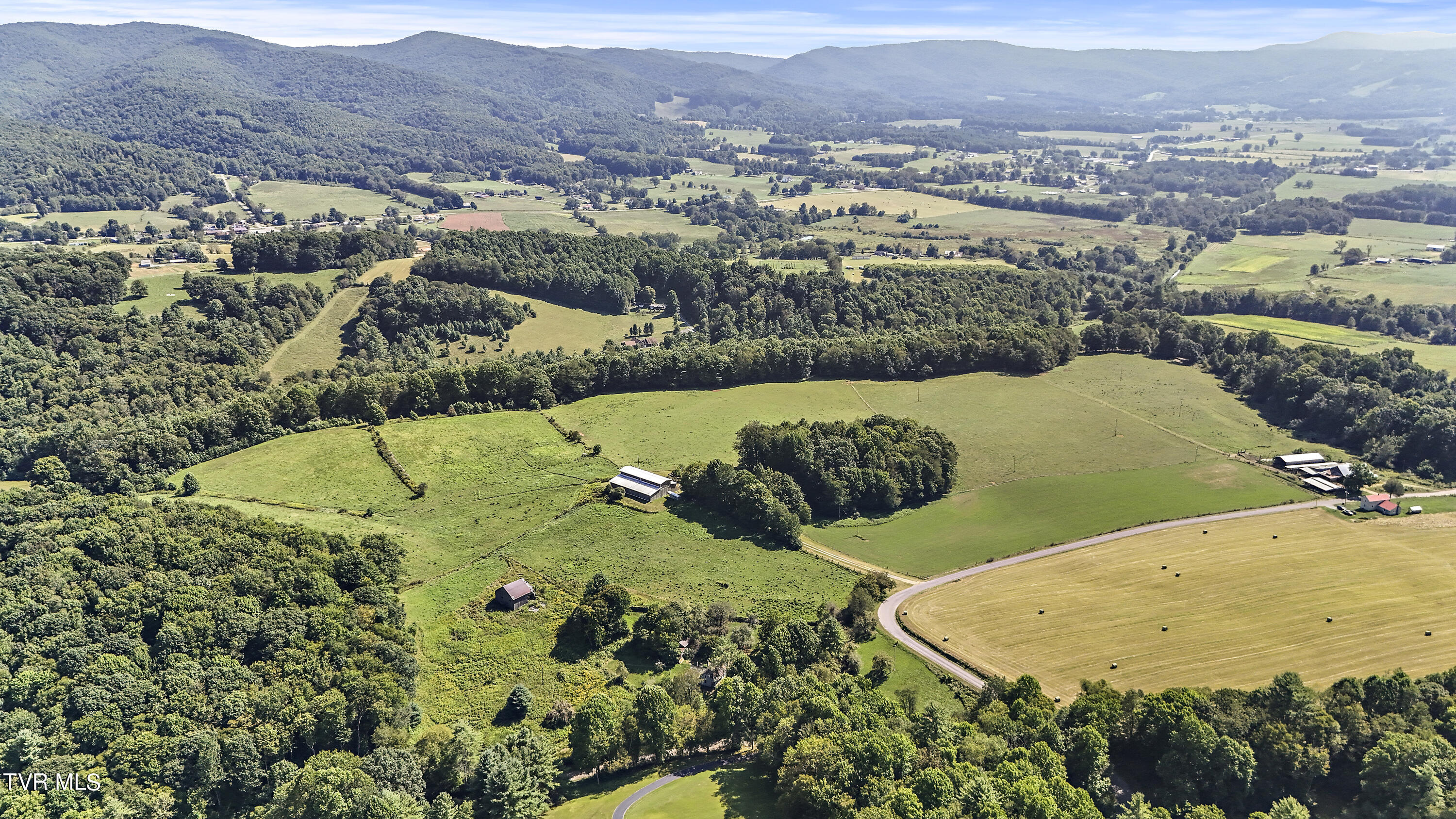1802 Winchester Road Rd, Shady Valley, Tennessee image 3