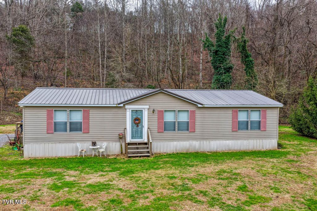 Photo of 276 Burem Road, Rogersville, TN 37857 (MLS # 9989059)
