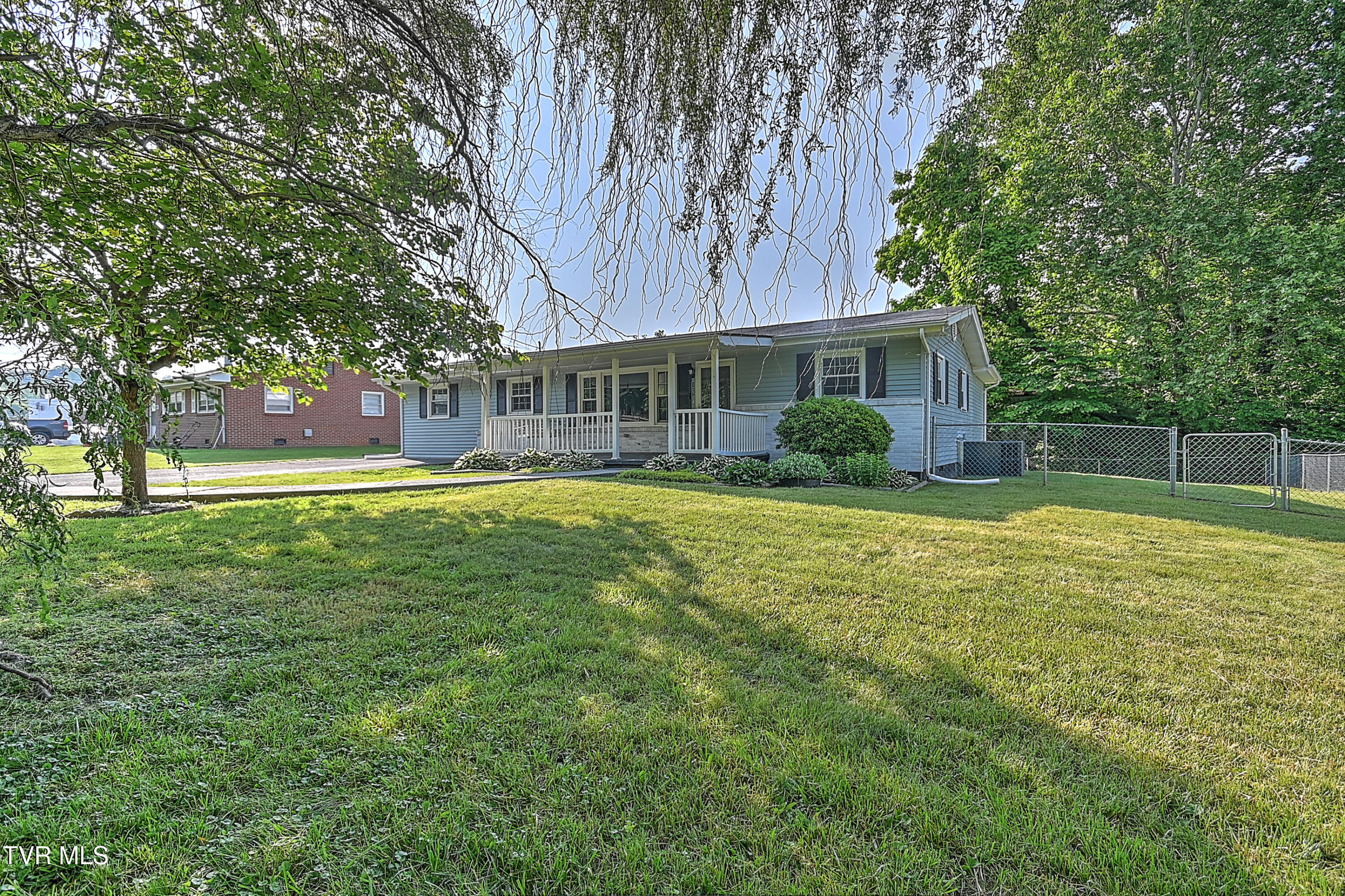 125 Cedar Valley Road, Bristol, Tennessee image 3