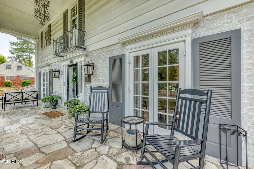 Photo of 1000 Tulip Street, Johnson City, TN 37601 (MLS # 9994877)