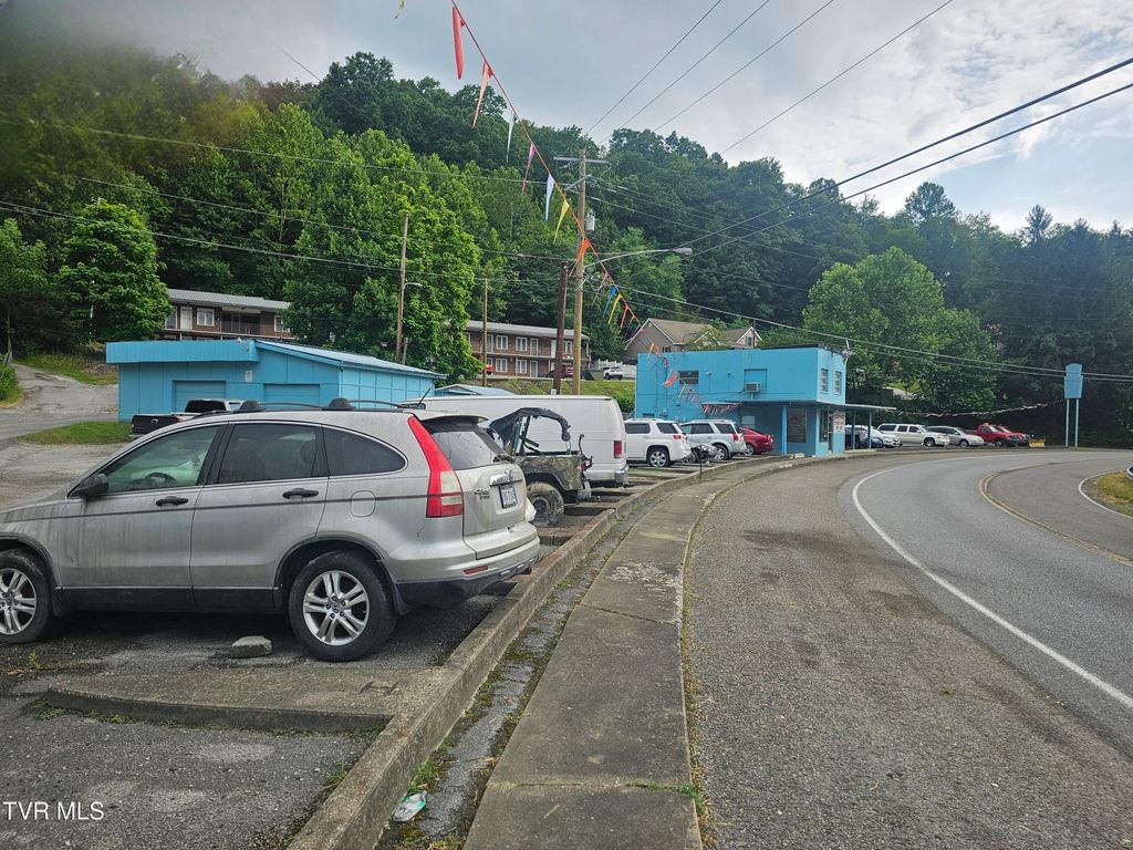 Photo of 921 Park Avenue, Norton, VA 24273 (MLS # 9985093)