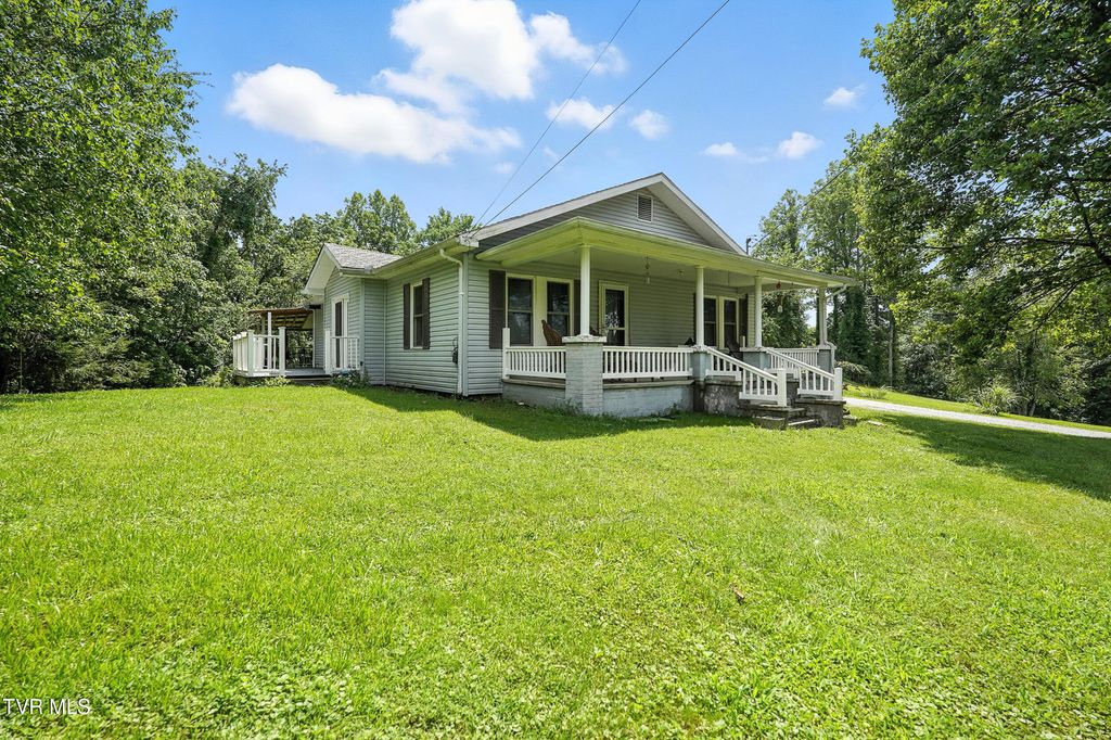 Photo of 2509 Dc Caney Ridge Road, Clintwood, VA 24228 (MLS # 9983695)