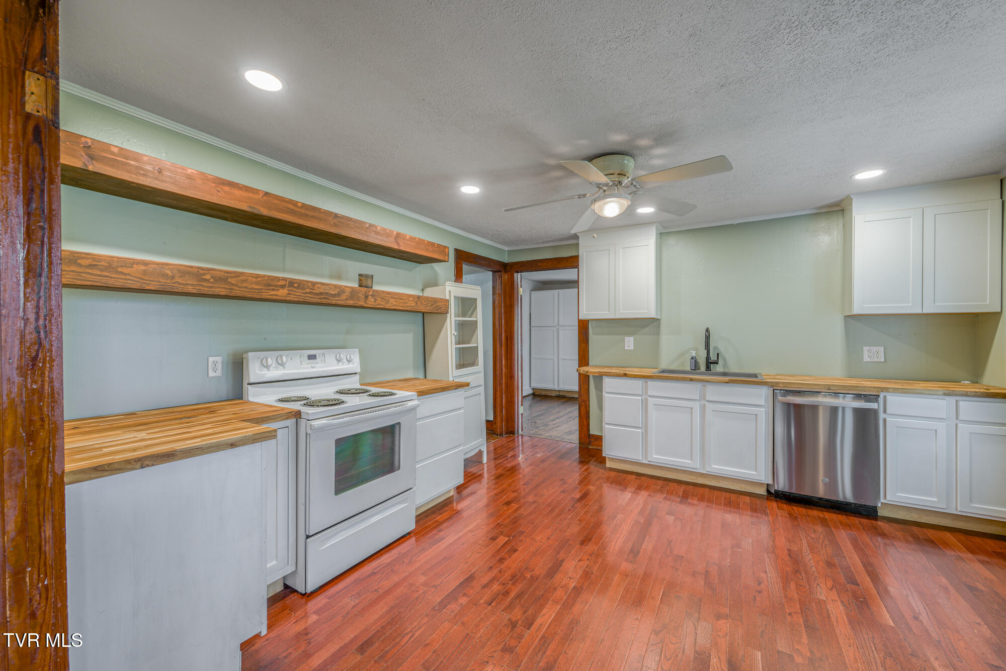 121 Fulkerson Street, Abingdon, Virginia image 6