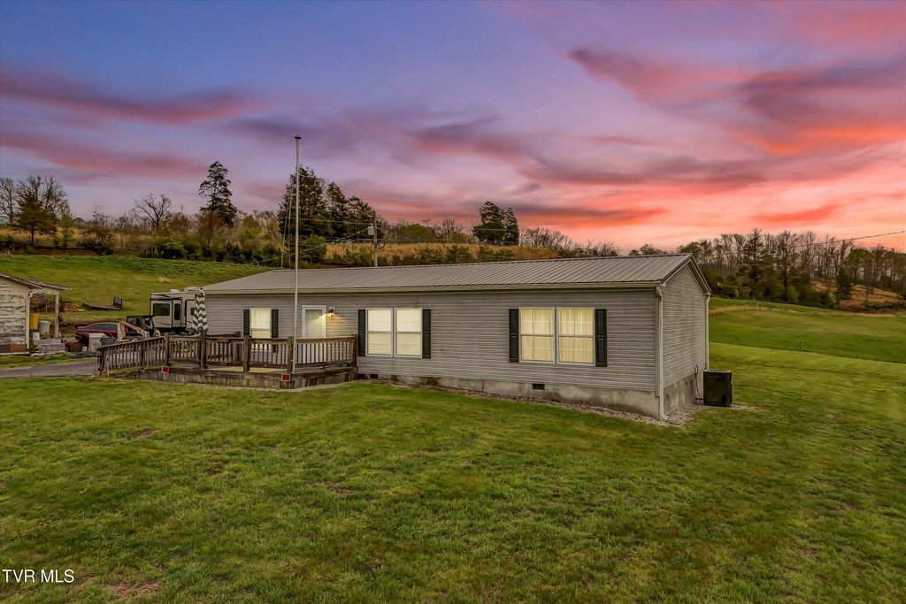 Photo of 6235 Tazewell Highway, Sneedville, TN 37869 (MLS # 9991569)