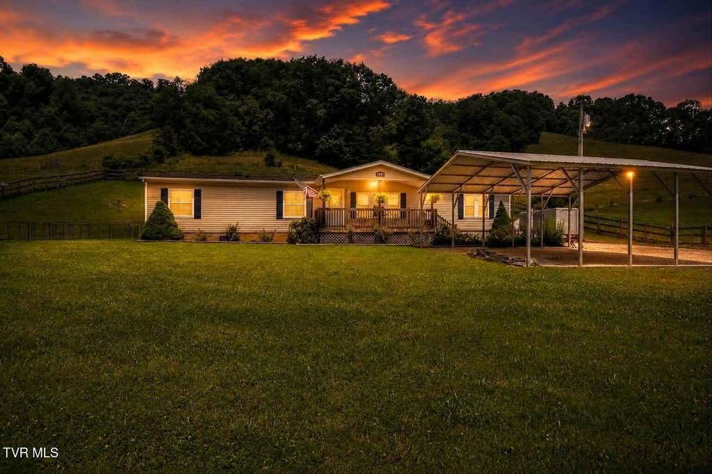 Photo of 6801 Boozy Creek Road, Bristol, VA 24202 (MLS # 9996786)