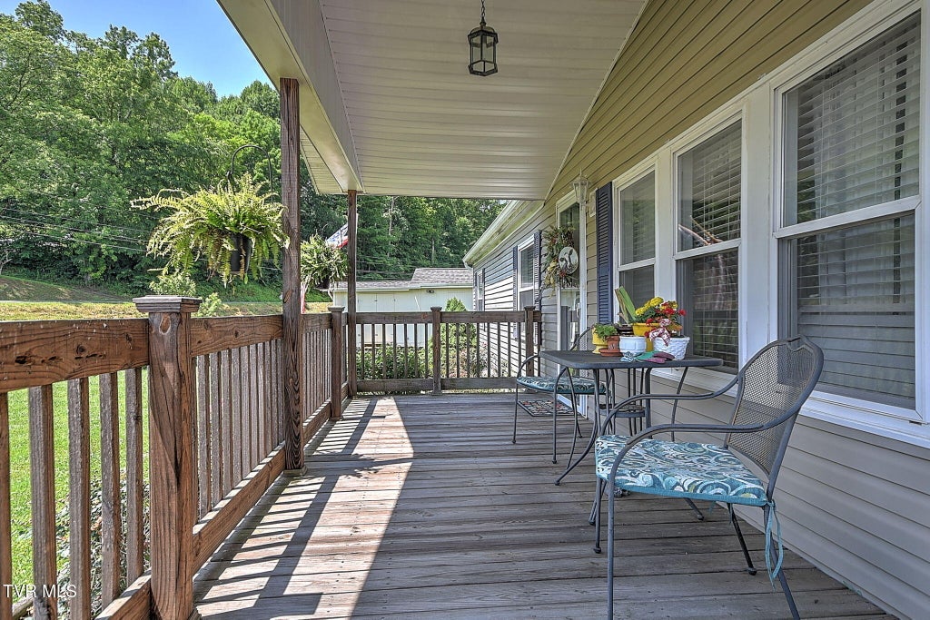 Photo of 6801 Boozy Creek Road, Bristol, VA 24202 (MLS # 9996786)