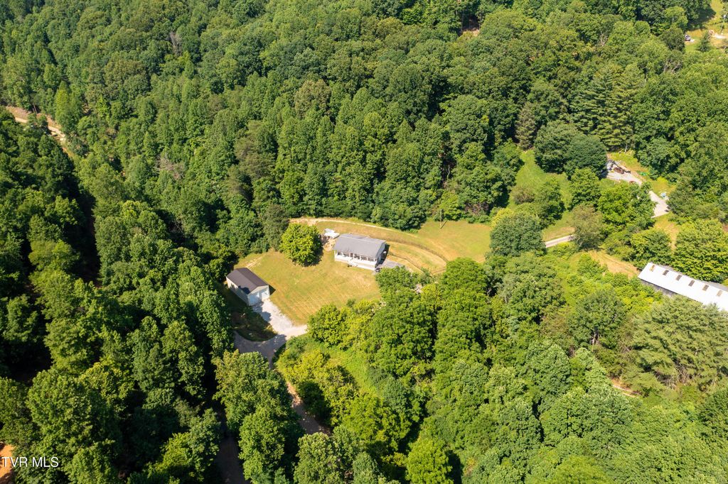 Photo of 135 Riders Drive, Gate City, VA 24251 (MLS # 9982687)