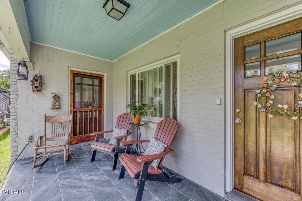 Photo of 434 Lindsey Street, Bristol, VA 24201 (MLS # 9984193)