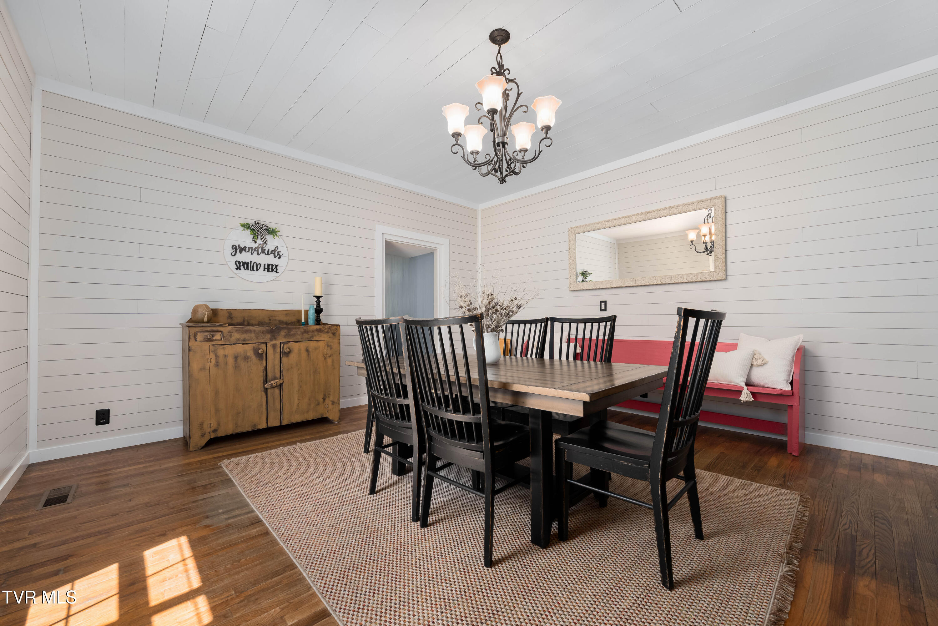 2038 Carroll Creek Road, Johnson City, Tennessee image 37