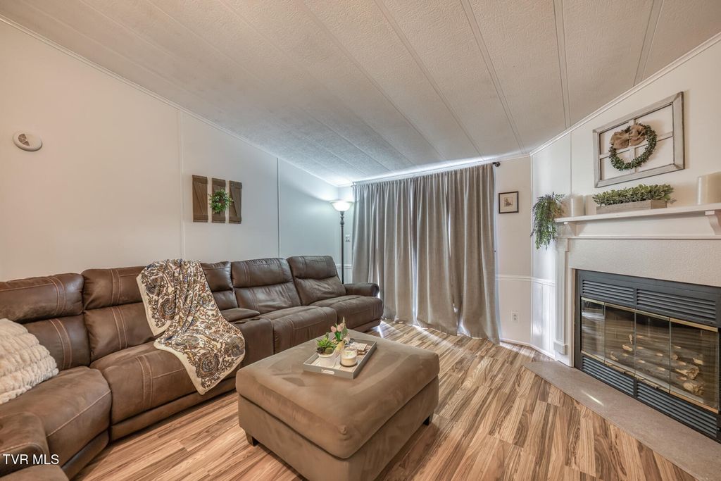 Photo of 355 Garrison Hollow Road, Elizabethton, TN 37643 (MLS # 9990861)