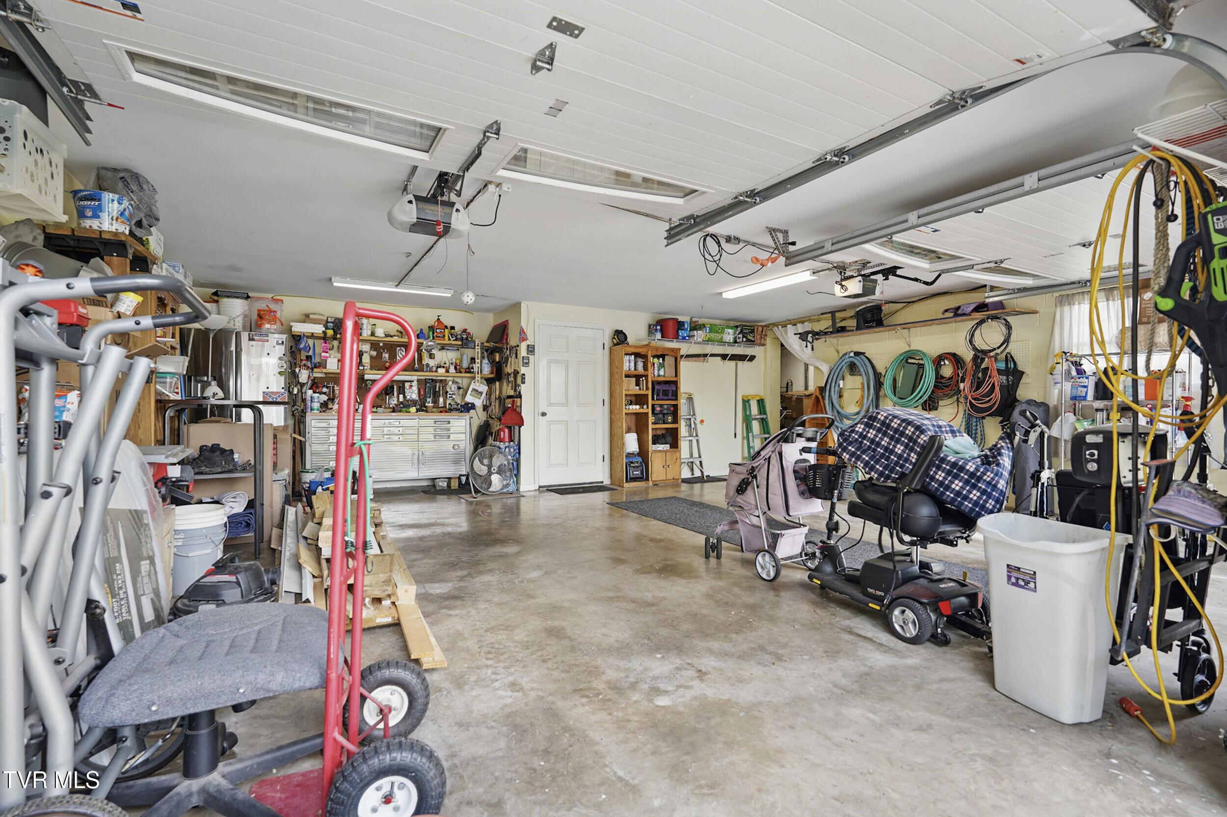 5009 Surrey Drive, Kingsport, Tennessee image 38