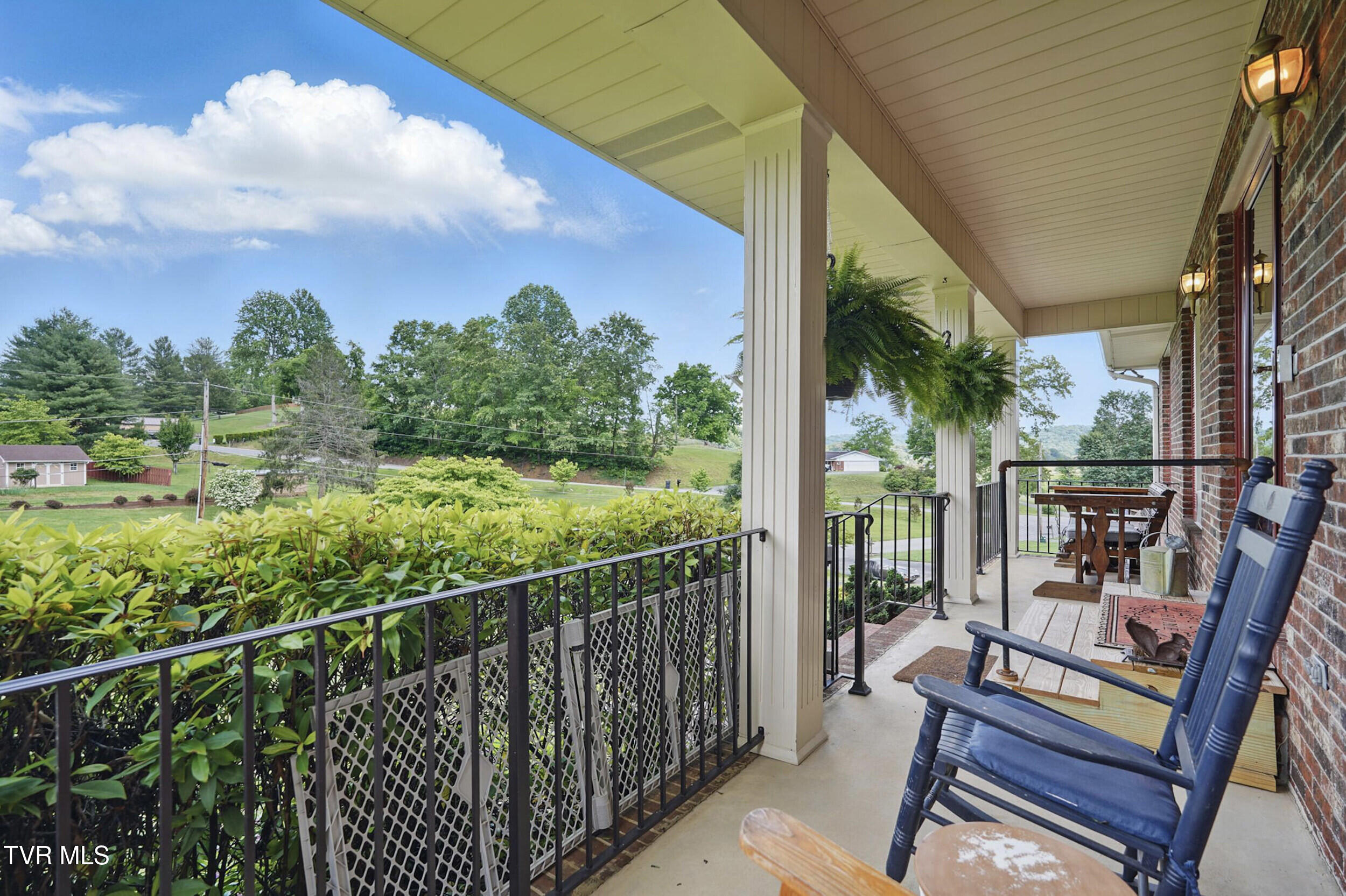 5009 Surrey Drive, Kingsport, Tennessee image 5