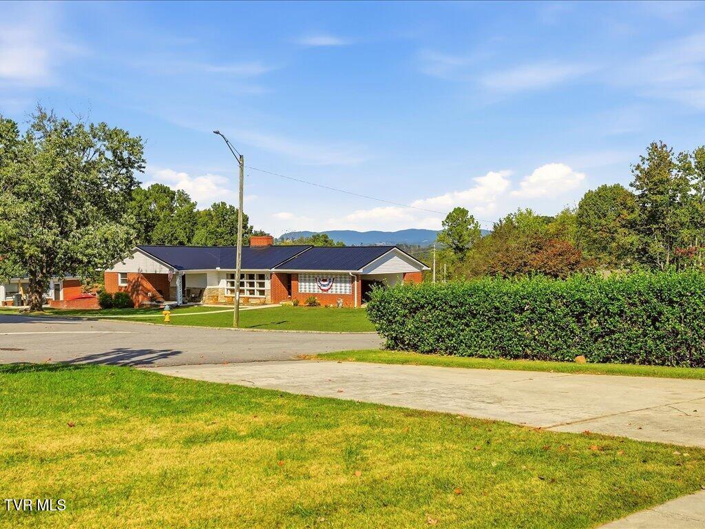 2660 Mountain View Drive