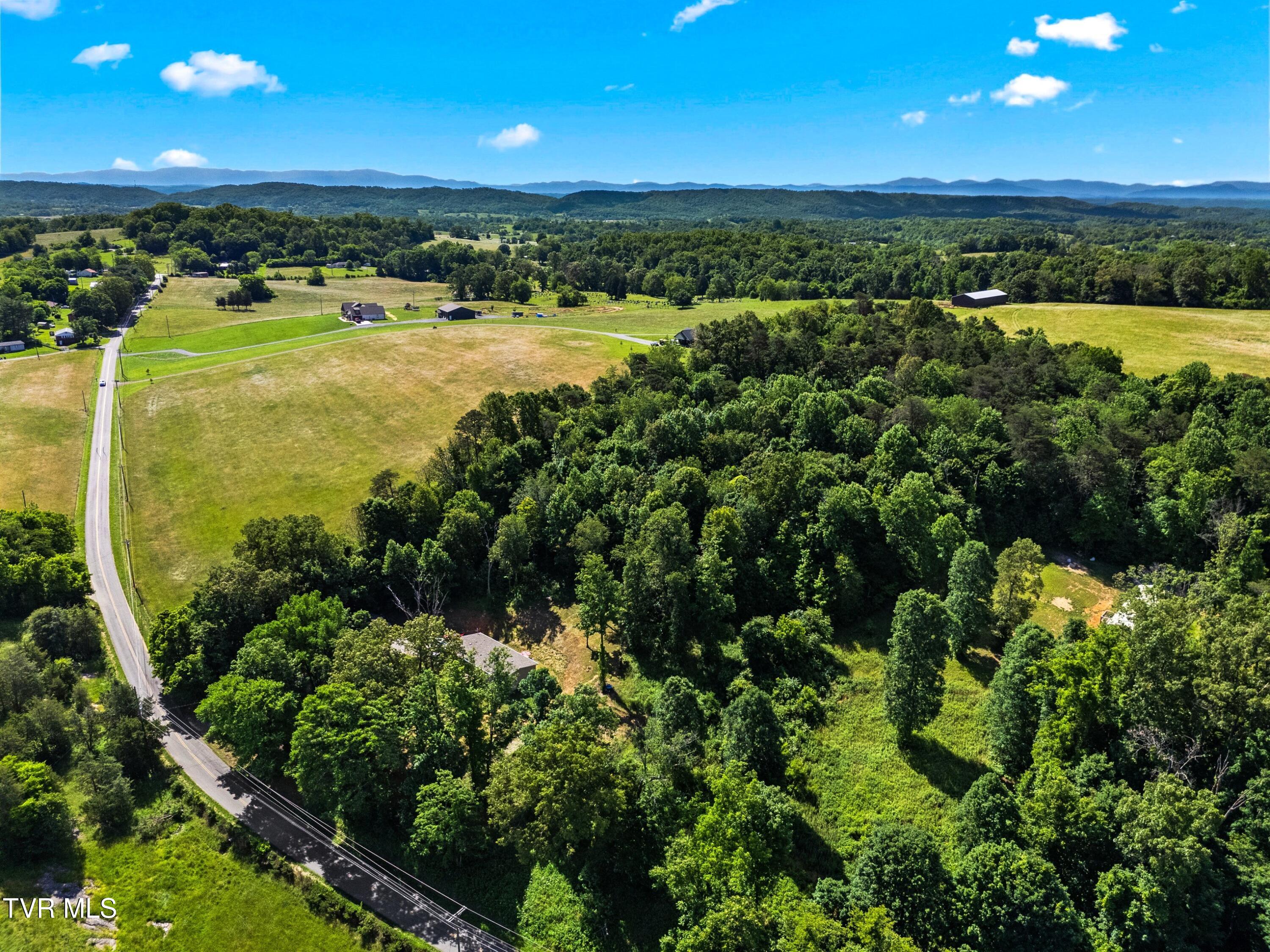 7812 Stagecoach Road, Whitesburg, Tennessee image 28