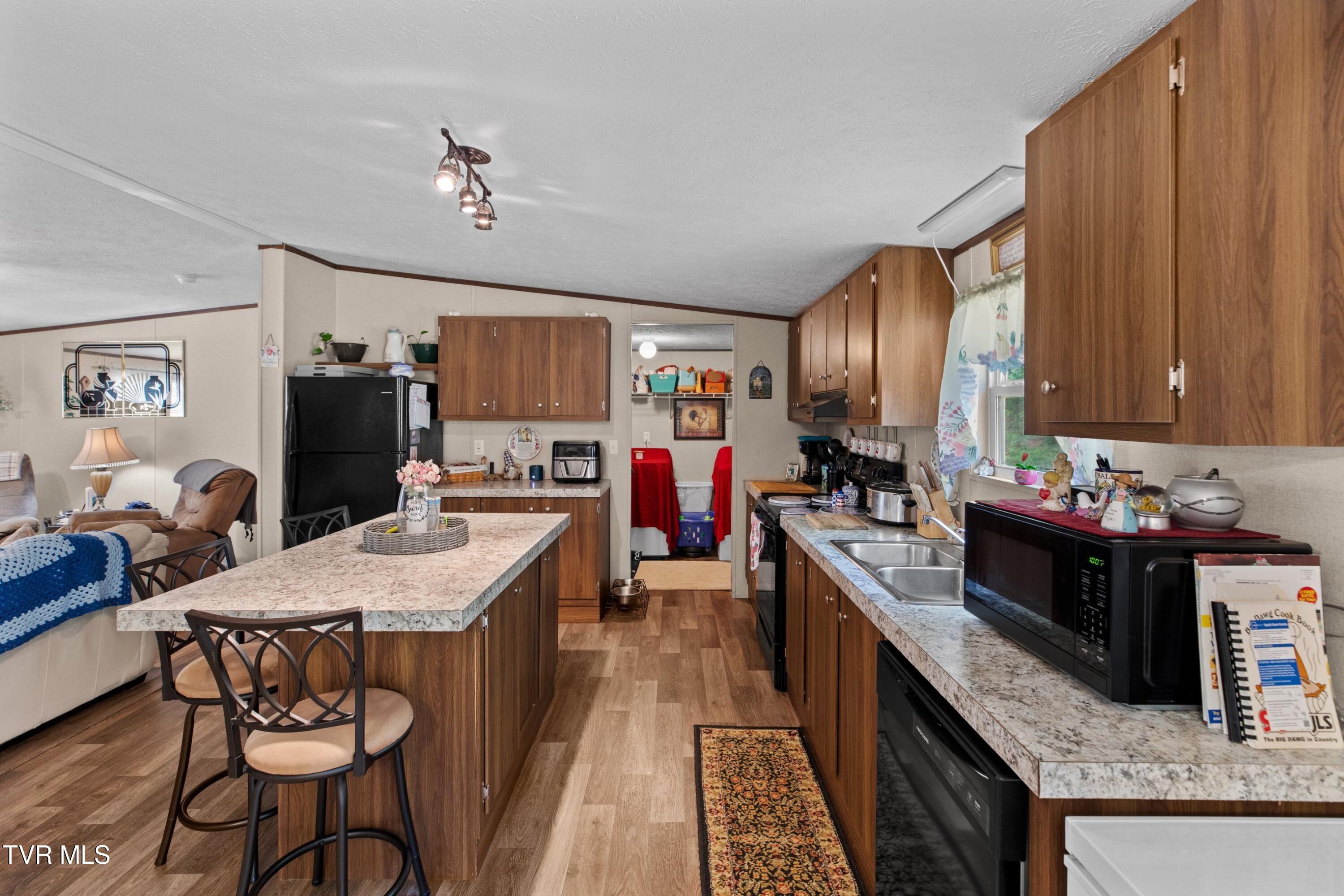 7812 Stagecoach Road, Whitesburg, Tennessee image 9