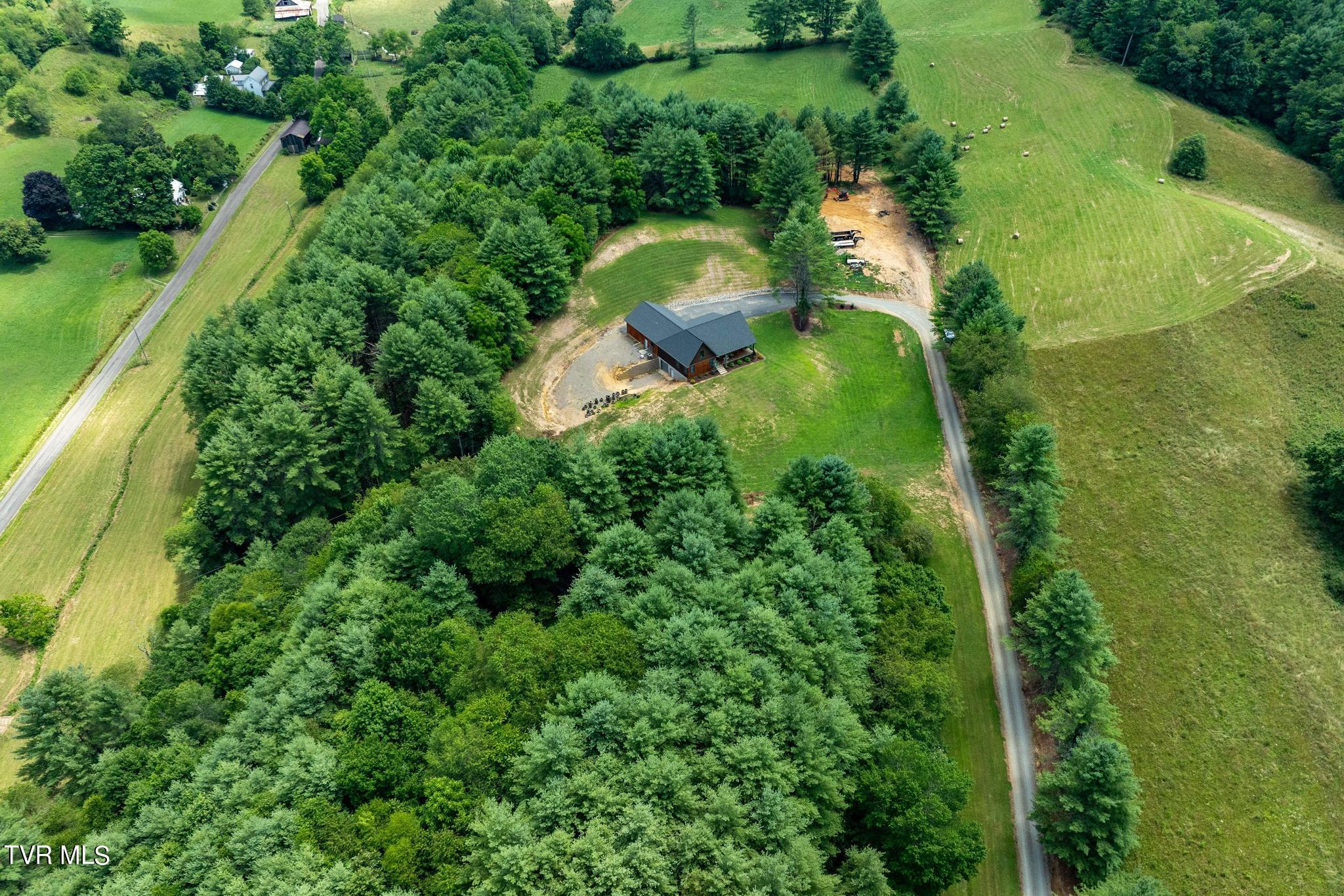 418 Johnson Hollow Road, Mountain City, Tennessee image 18