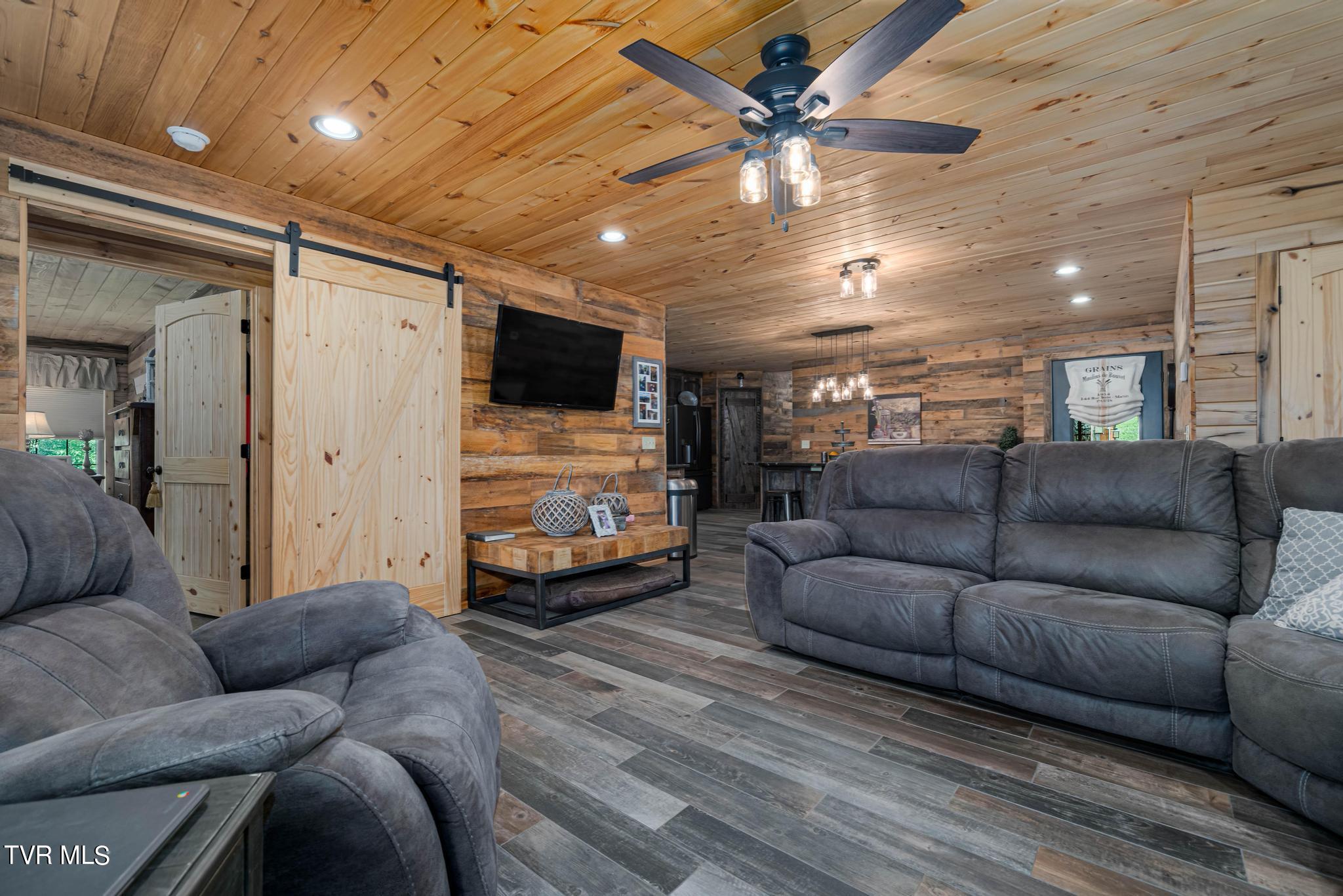 418 Johnson Hollow Road, Mountain City, Tennessee image 37