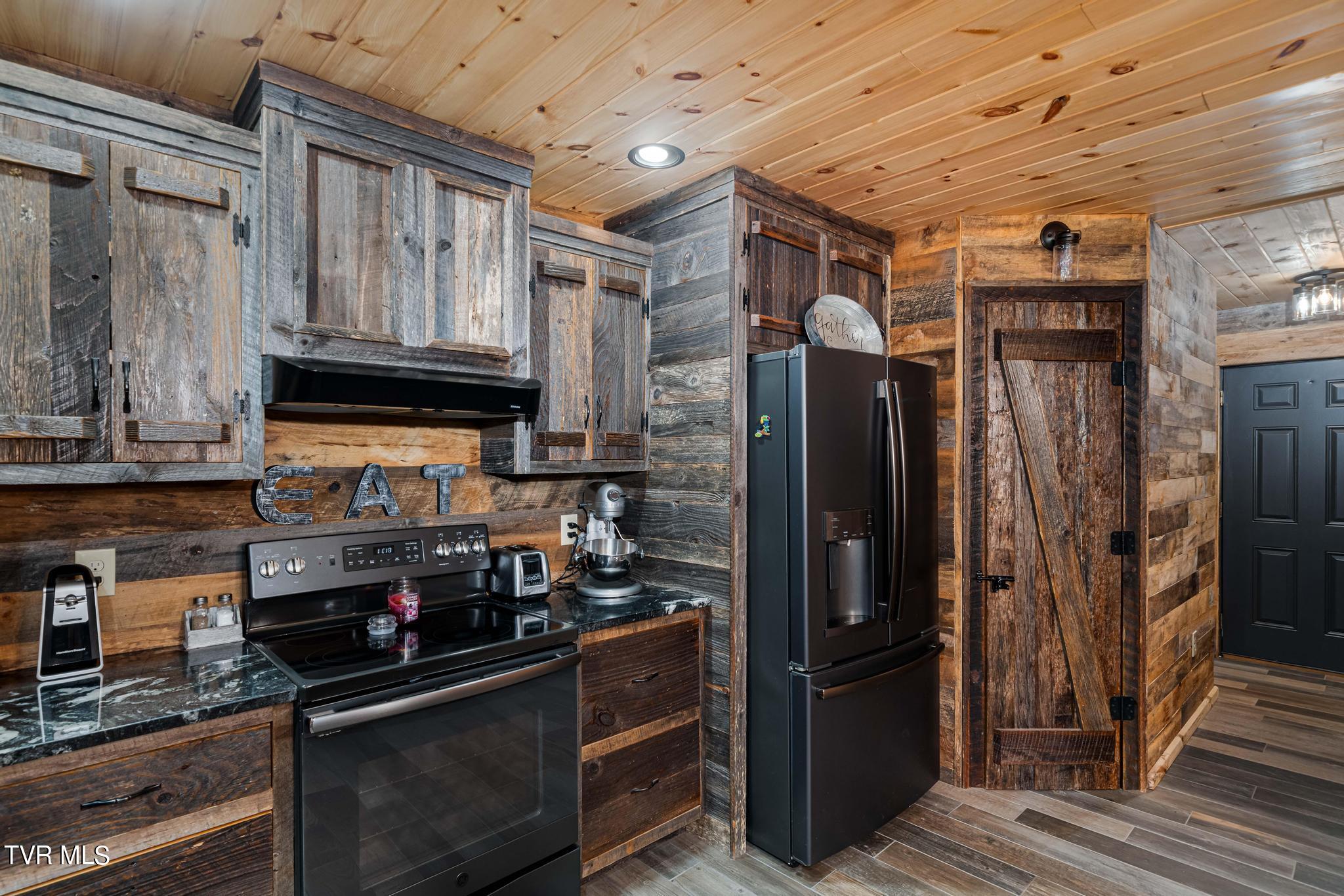 418 Johnson Hollow Road, Mountain City, Tennessee image 42