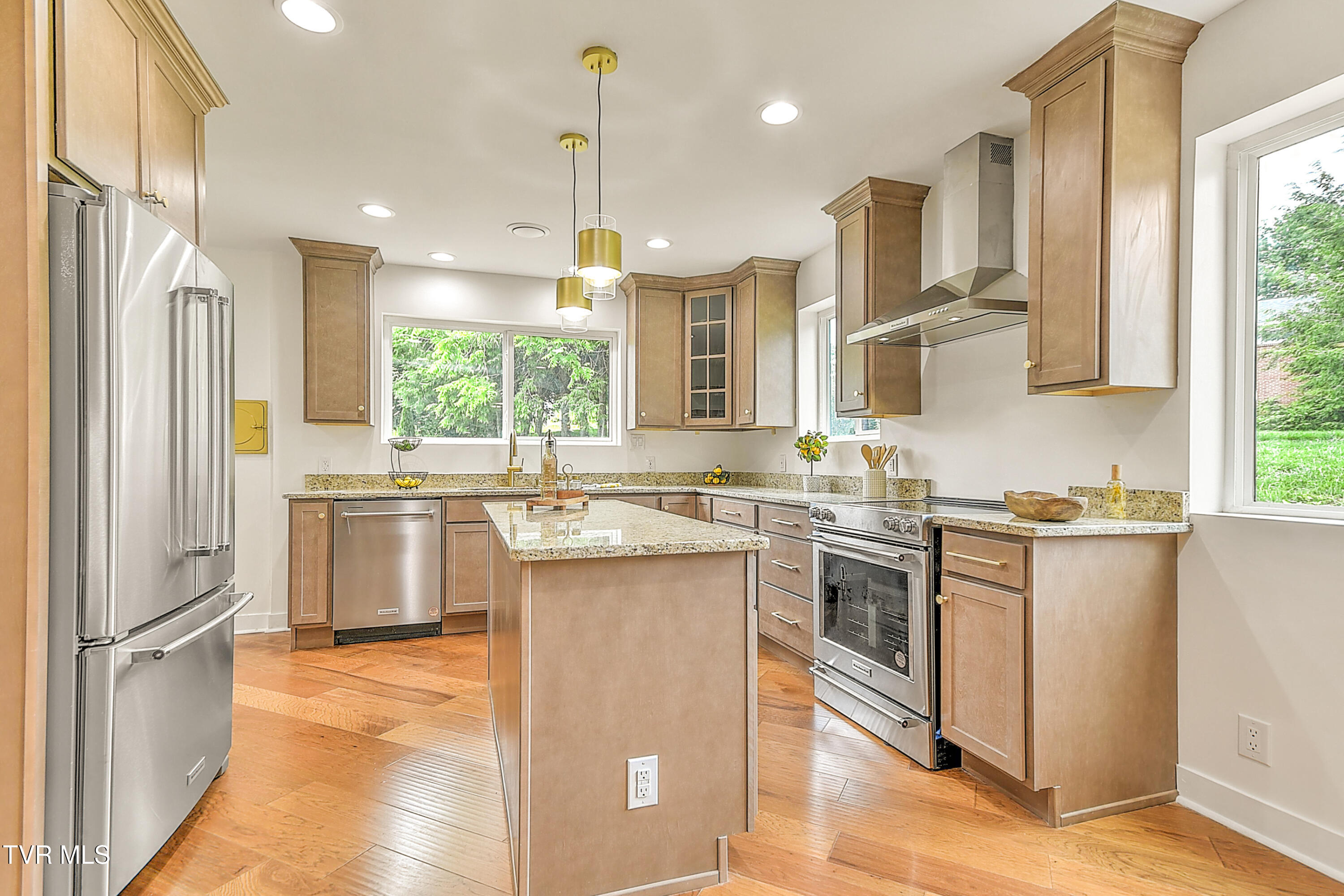 2146 Lee Highway, Bristol, Virginia image 26