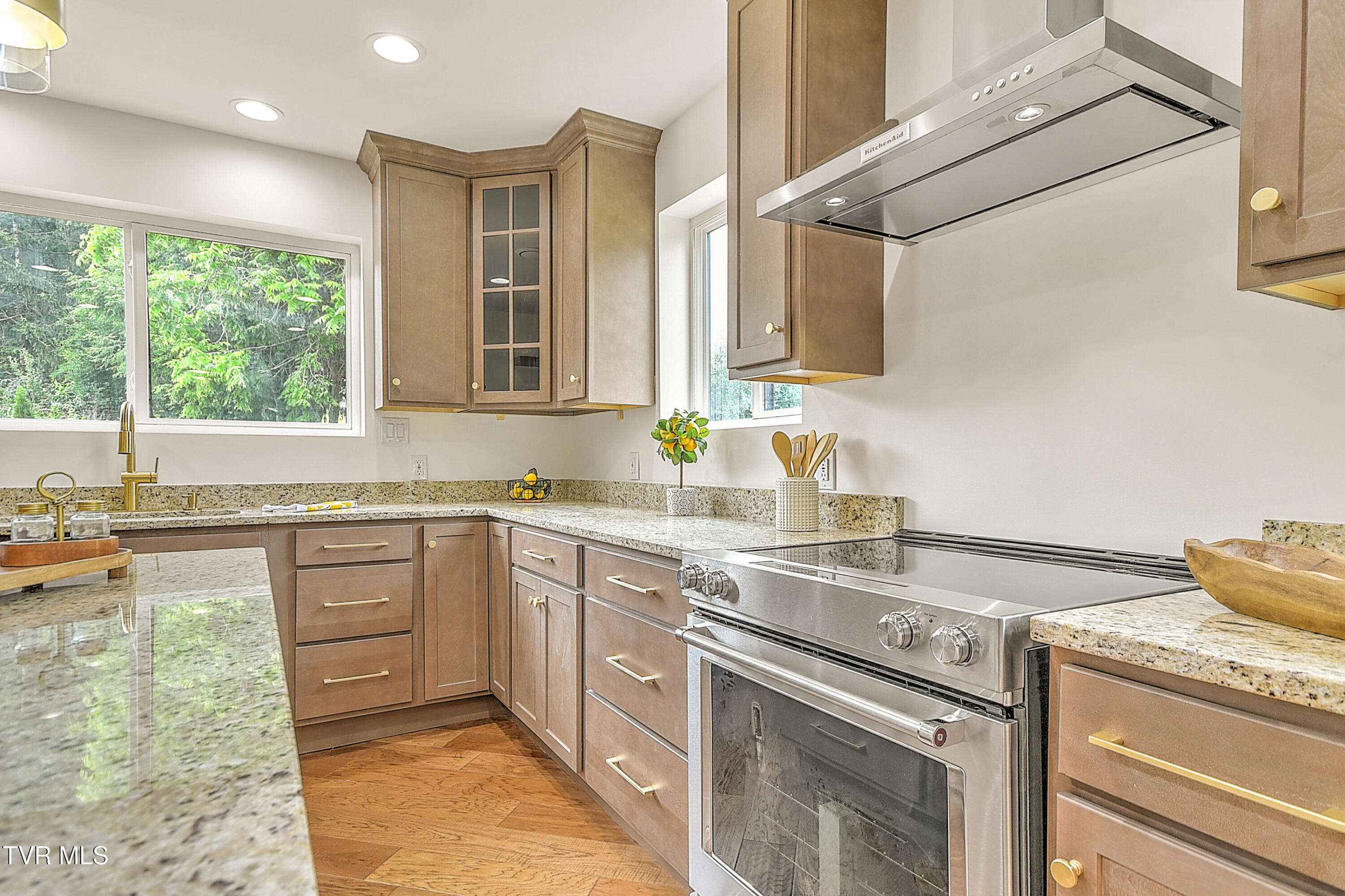 2146 Lee Highway, Bristol, Virginia image 28