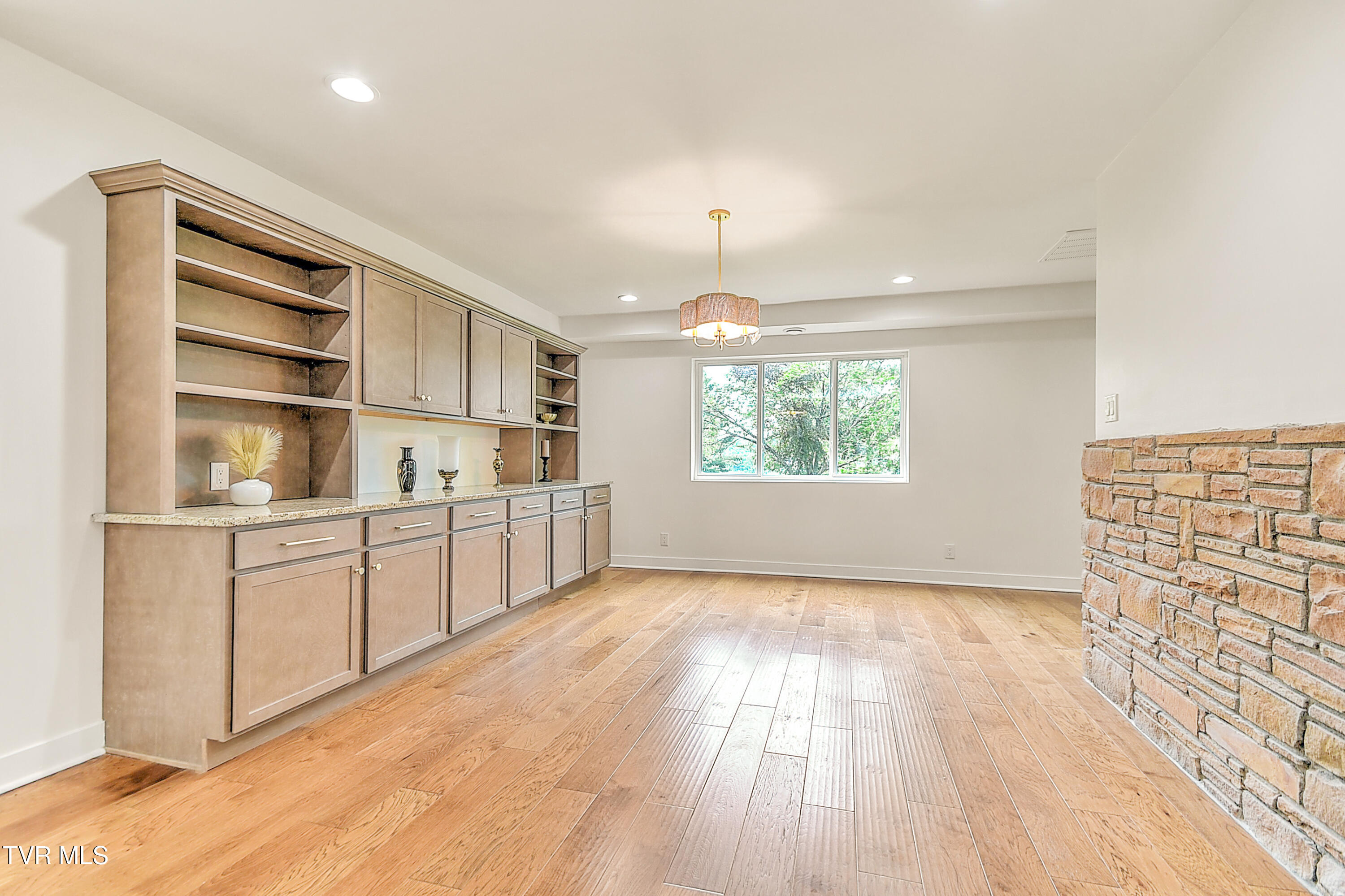 2146 Lee Highway, Bristol, Virginia image 18