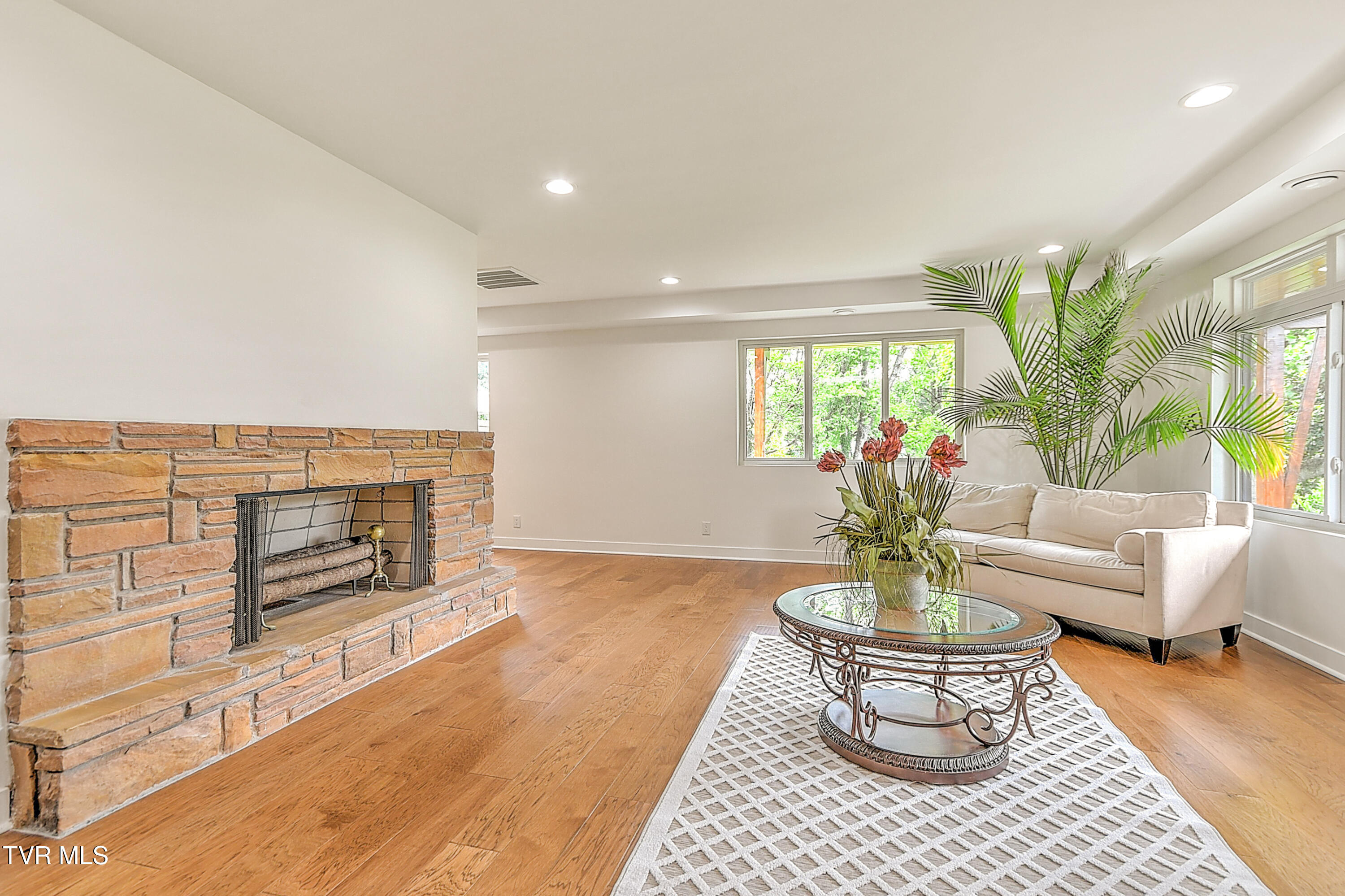 2146 Lee Highway, Bristol, Virginia image 12
