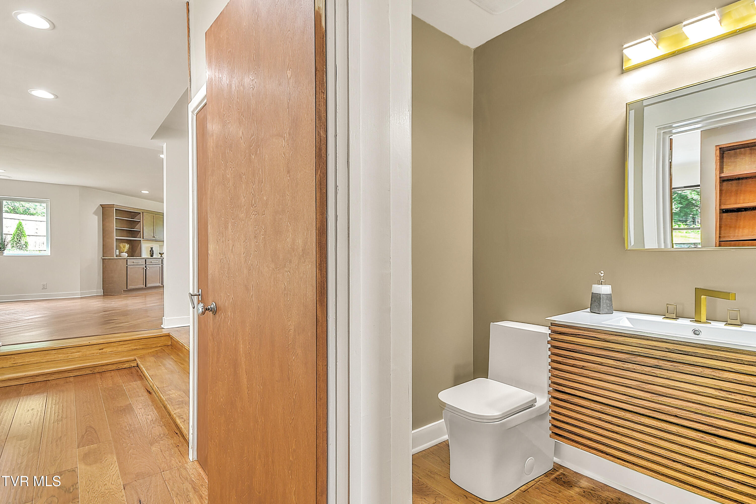 2146 Lee Highway, Bristol, Virginia image 39