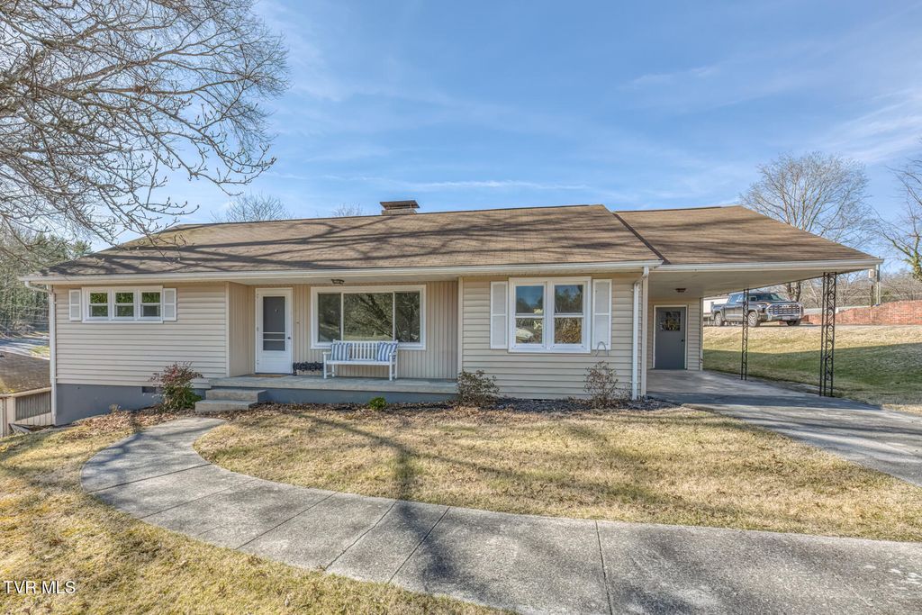 Photo of 1140 Foxcroft Road, Bristol, VA 24201 (MLS # 9991141)