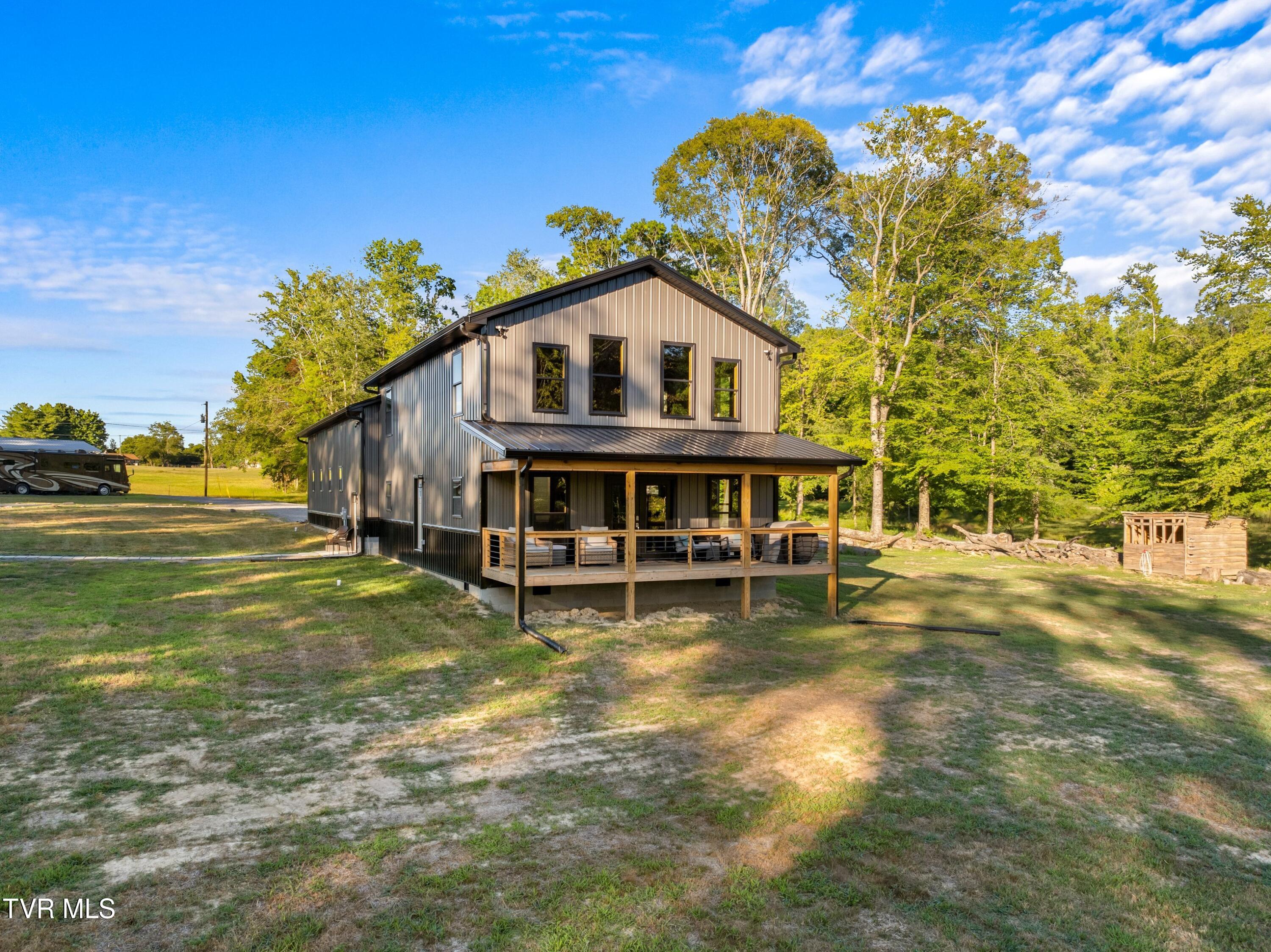 1689 Highway 25 70, Dandridge, Tennessee image 13