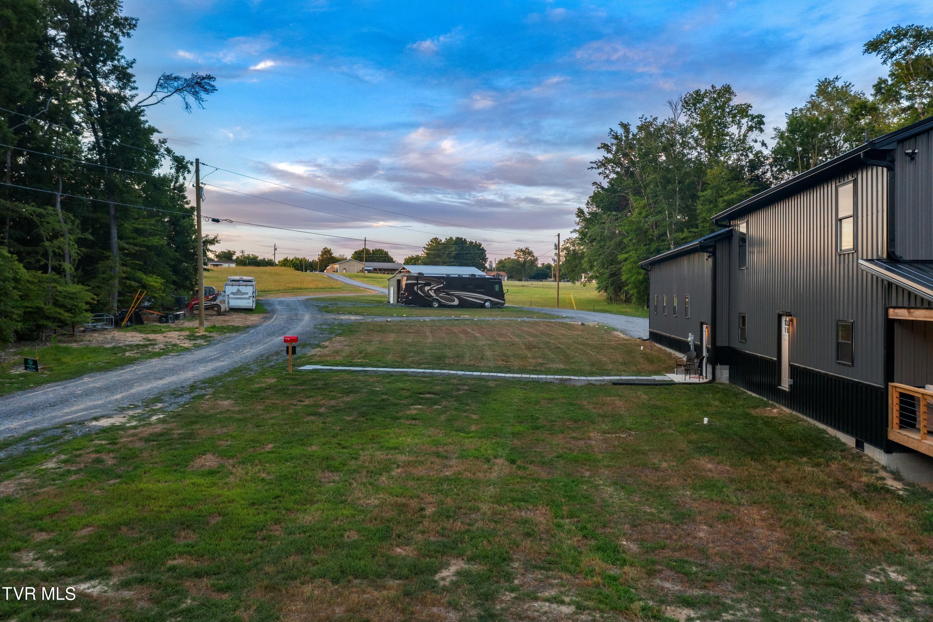 1689 Highway 25 70, Dandridge, Tennessee image 35