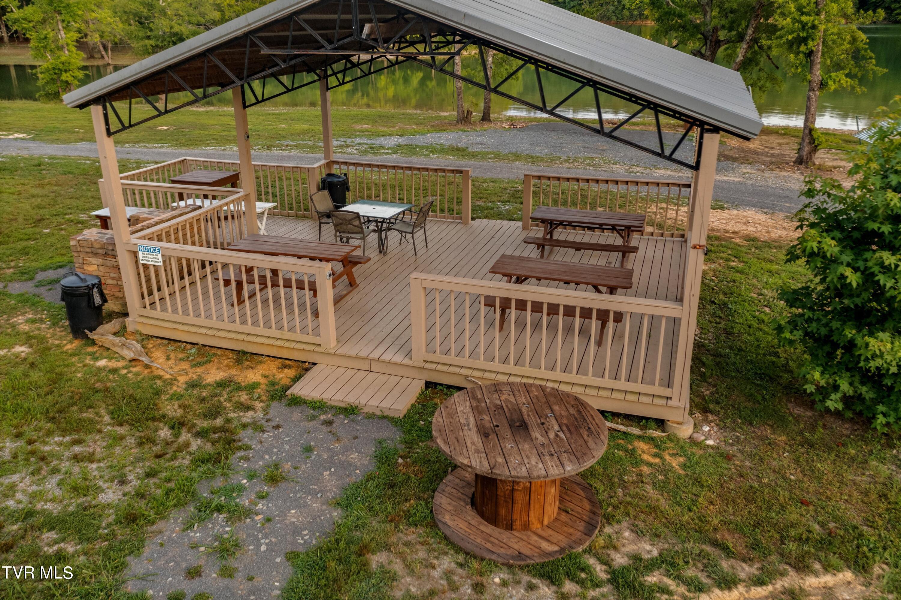 1689 Highway 25 70, Dandridge, Tennessee image 41
