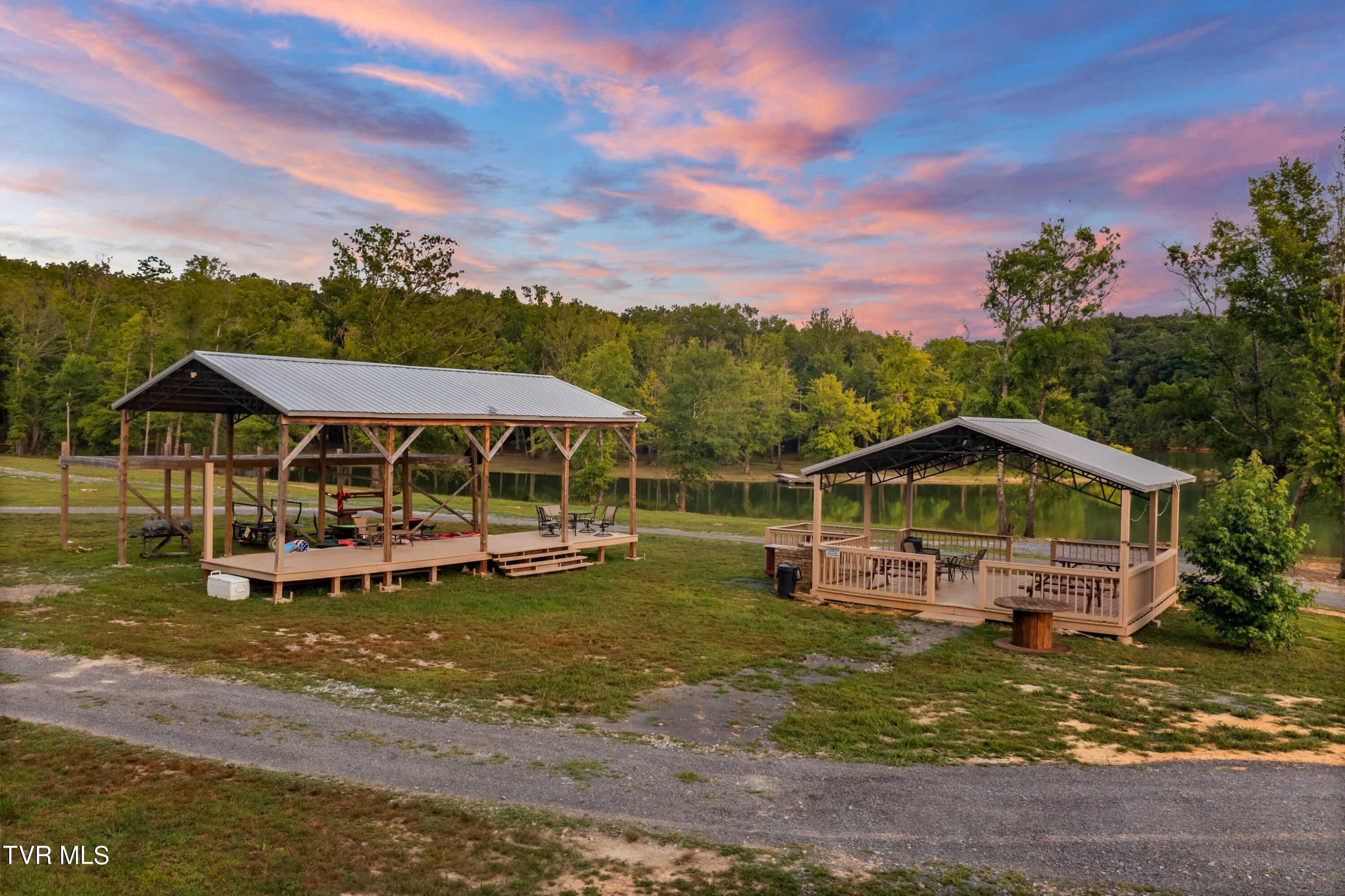 1689 Highway 25 70, Dandridge, Tennessee image 43