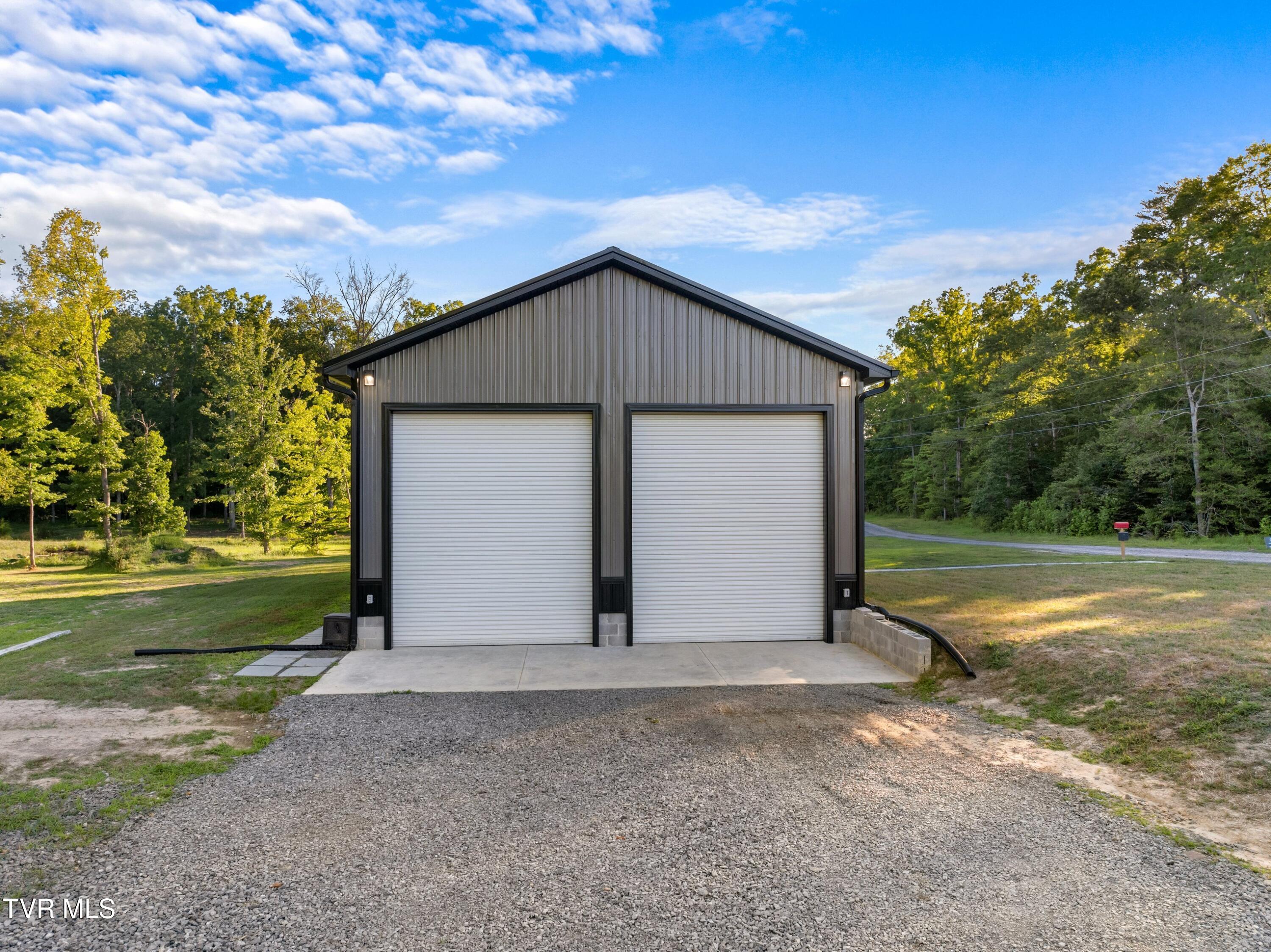 1689 Highway 25 70, Dandridge, Tennessee image 9