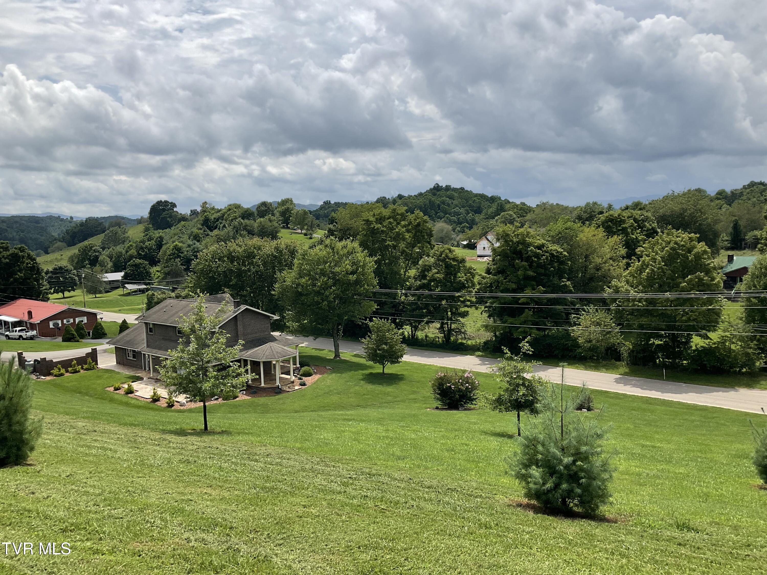 2520 Divide Road, Mountain City, Tennessee image 32
