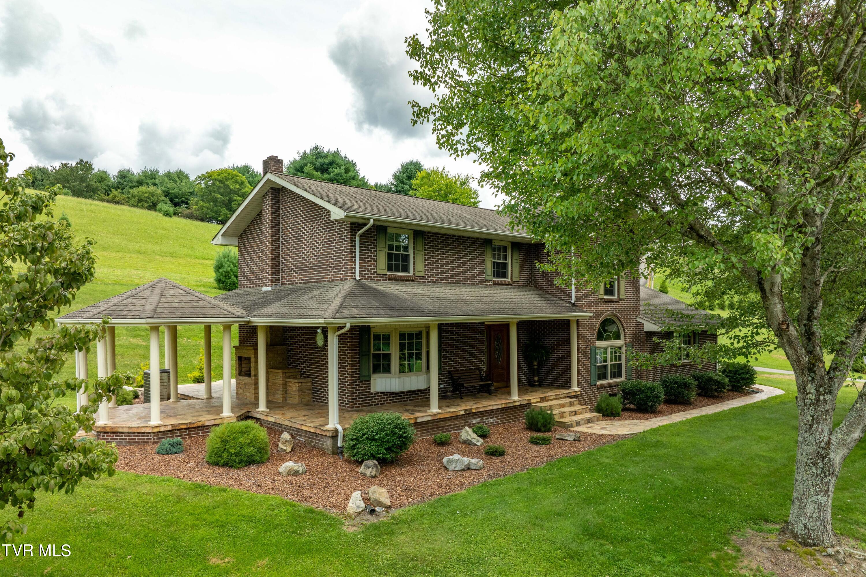2520 Divide Road, Mountain City, Tennessee image 3