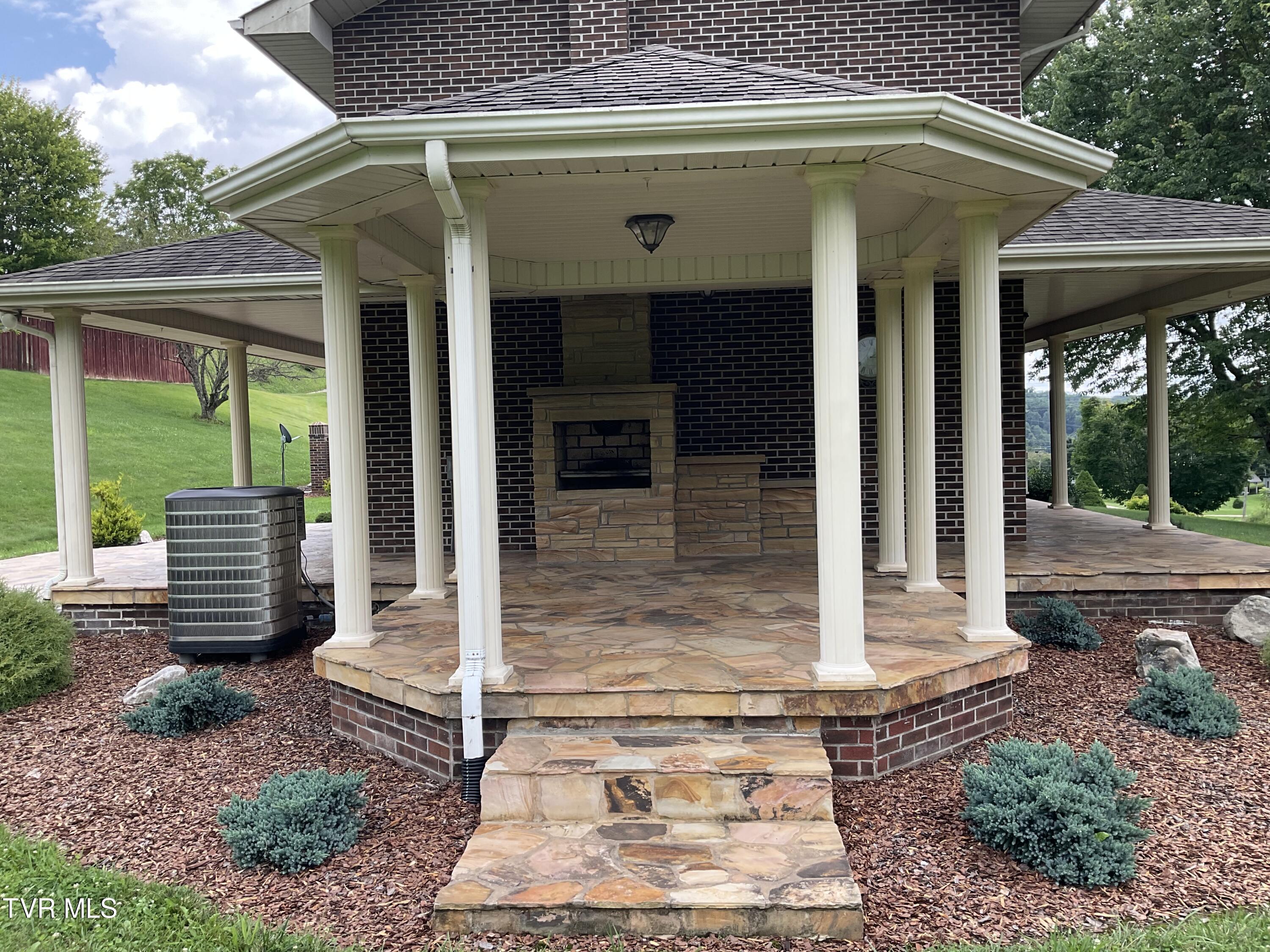 2520 Divide Road, Mountain City, Tennessee image 20