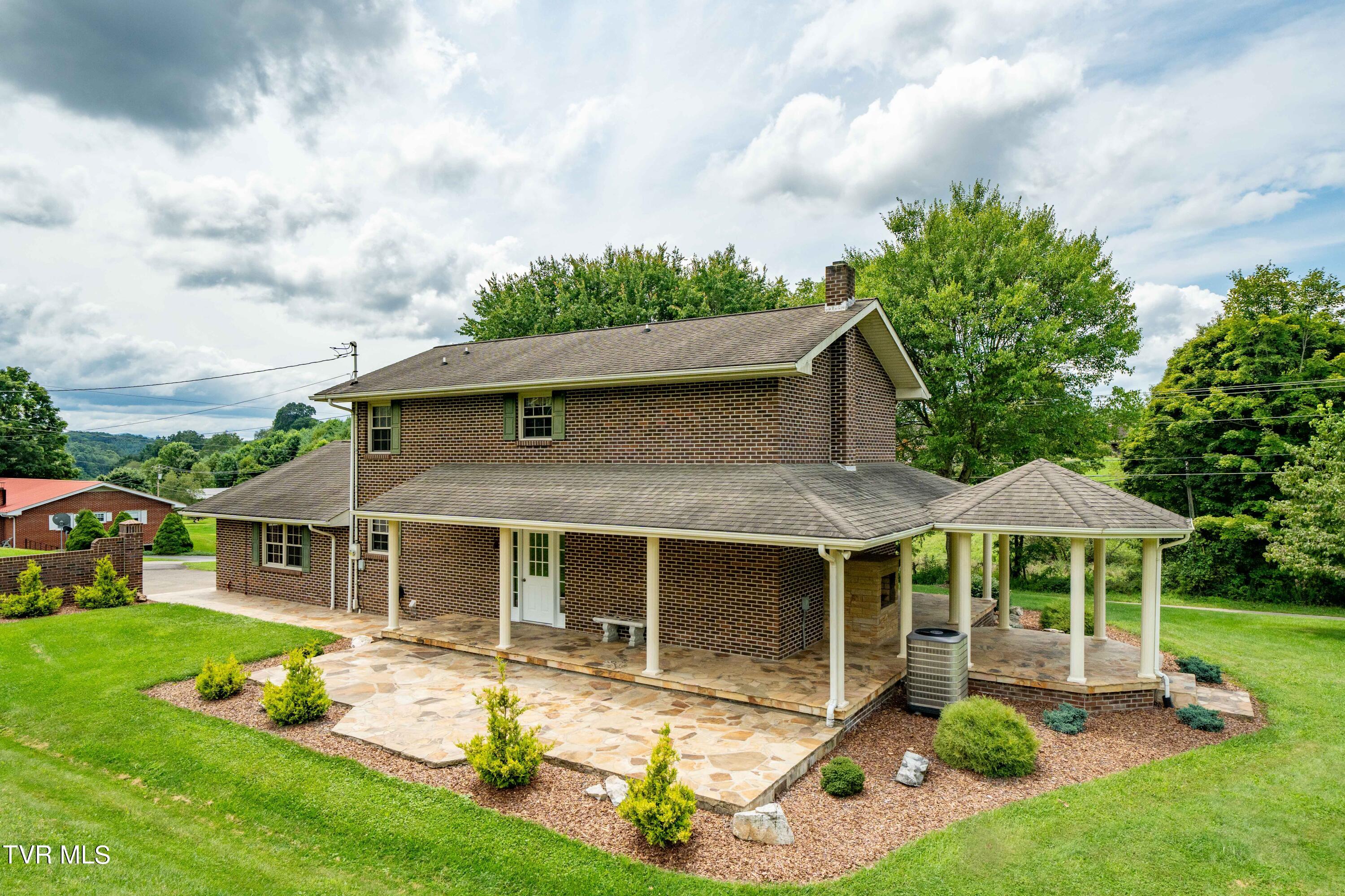 2520 Divide Road, Mountain City, Tennessee image 7