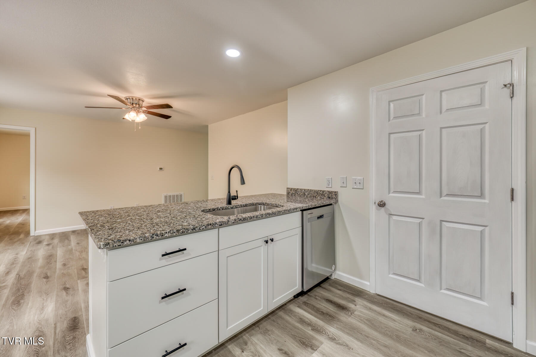 216 Brighton Place, Bristol, Tennessee image 11