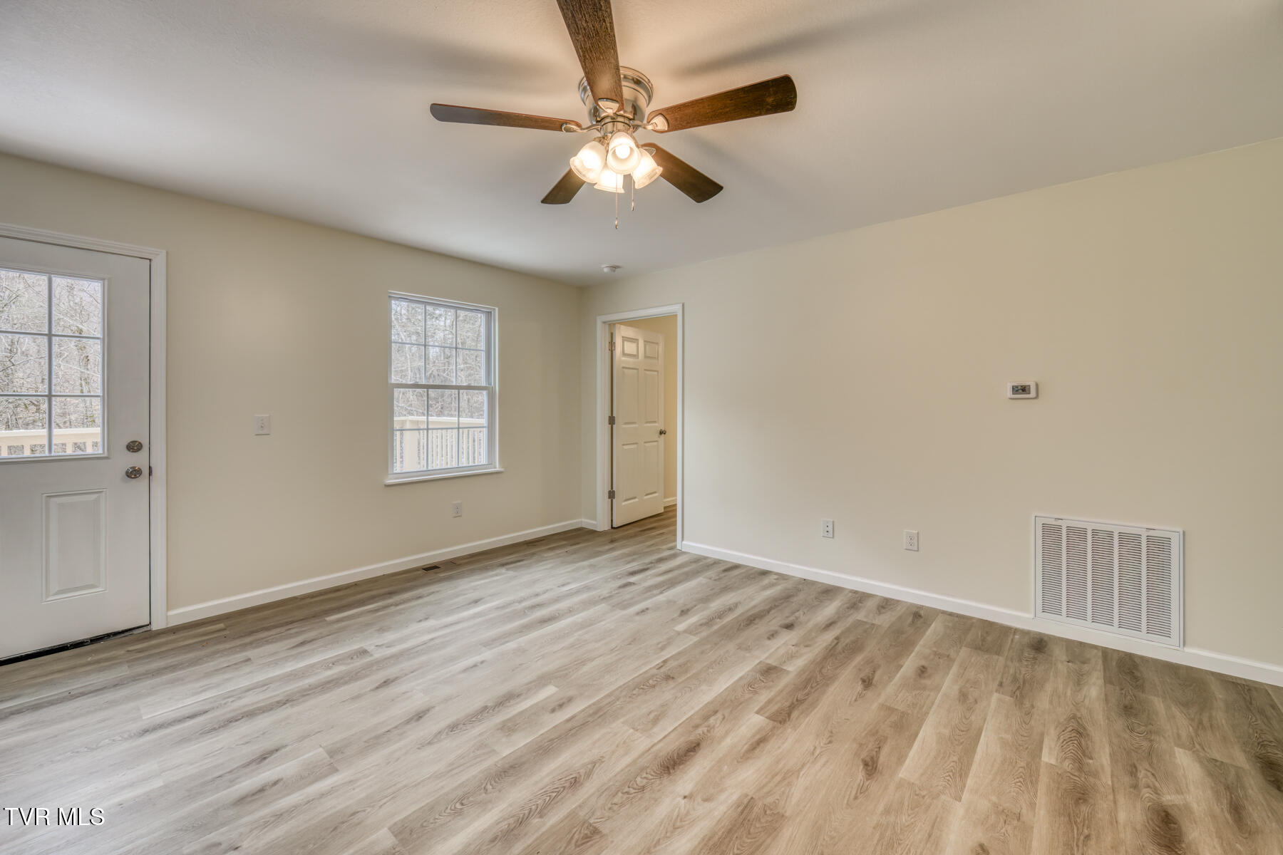 216 Brighton Place, Bristol, Tennessee image 7
