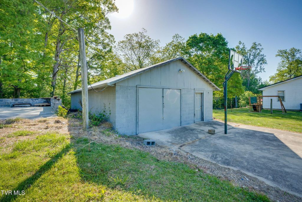 Photo of Tbd Woodland Circle, Greeneville, TN 37743 (MLS # 9994405)